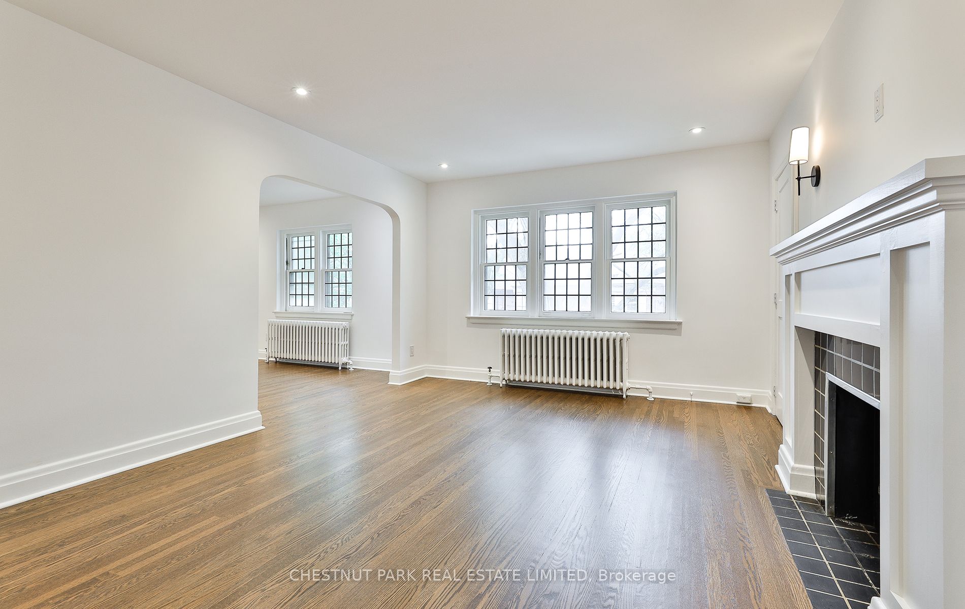 11 Oriole Crescent Upper, Toronto, ON M5P 1L6 photo 3