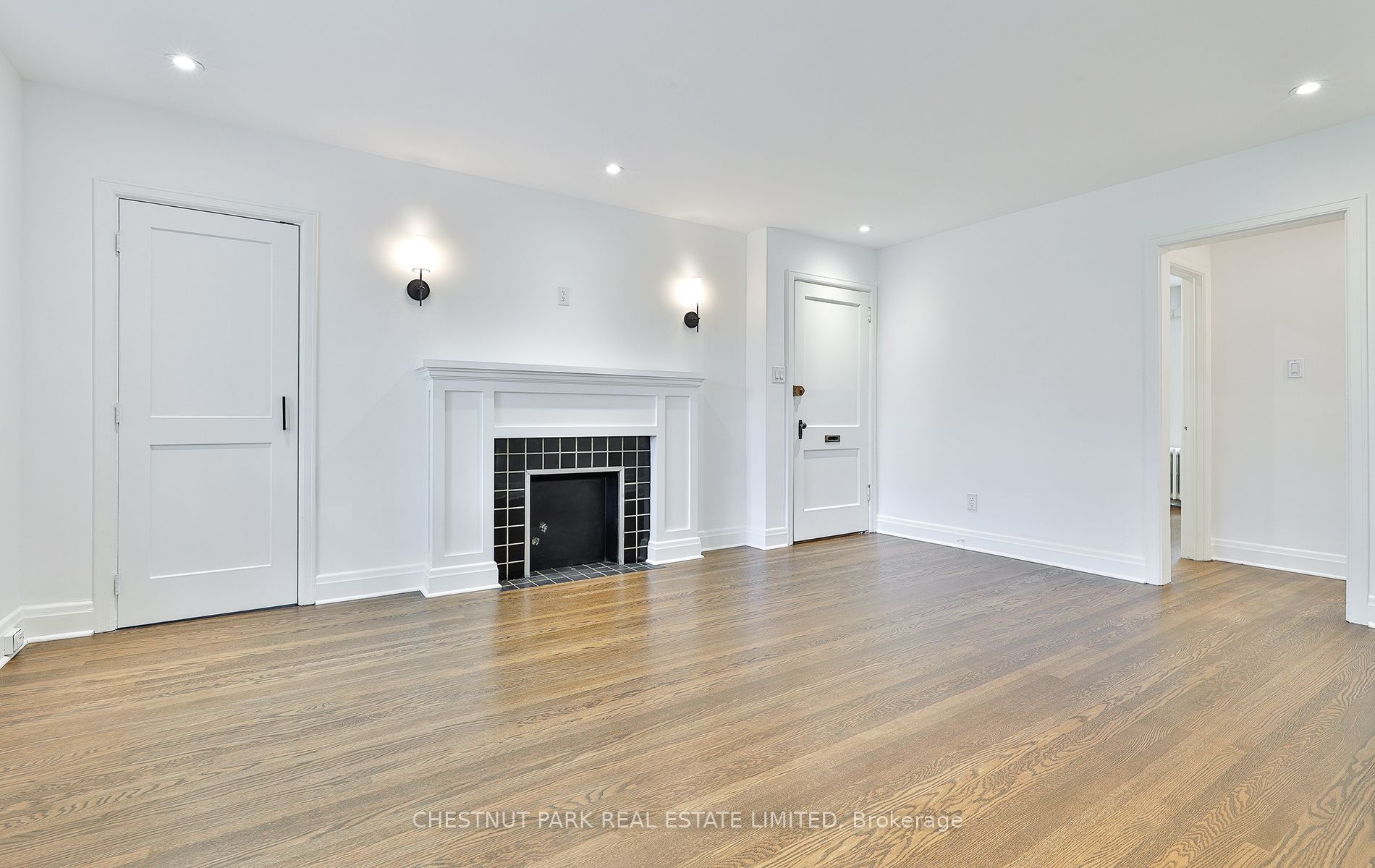 11 Oriole Crescent Upper, Toronto, ON M5P 1L6 photo 5