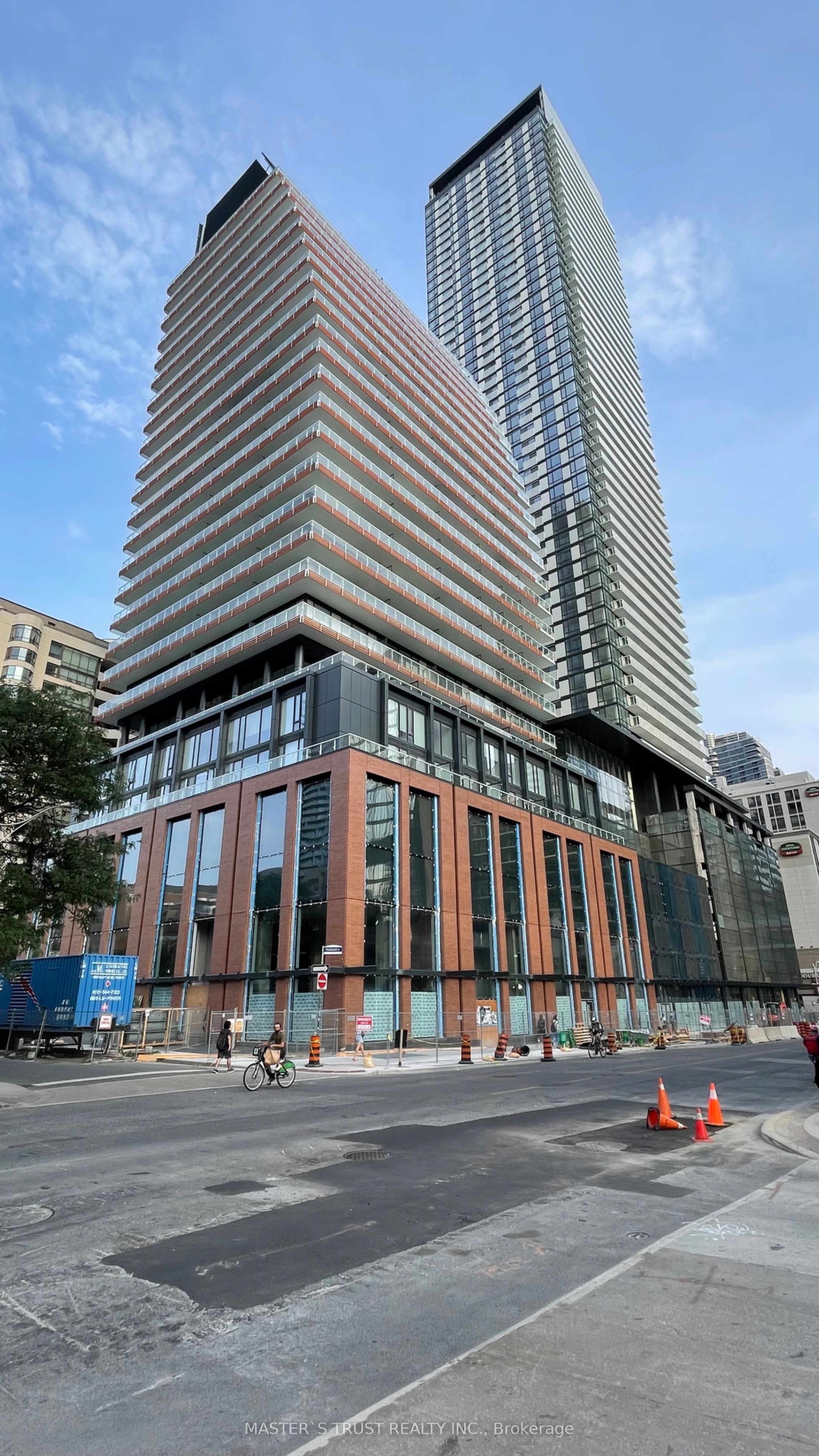 501 Yonge Street 4704, Toronto, ON M4Y 1Y4 photo 2
