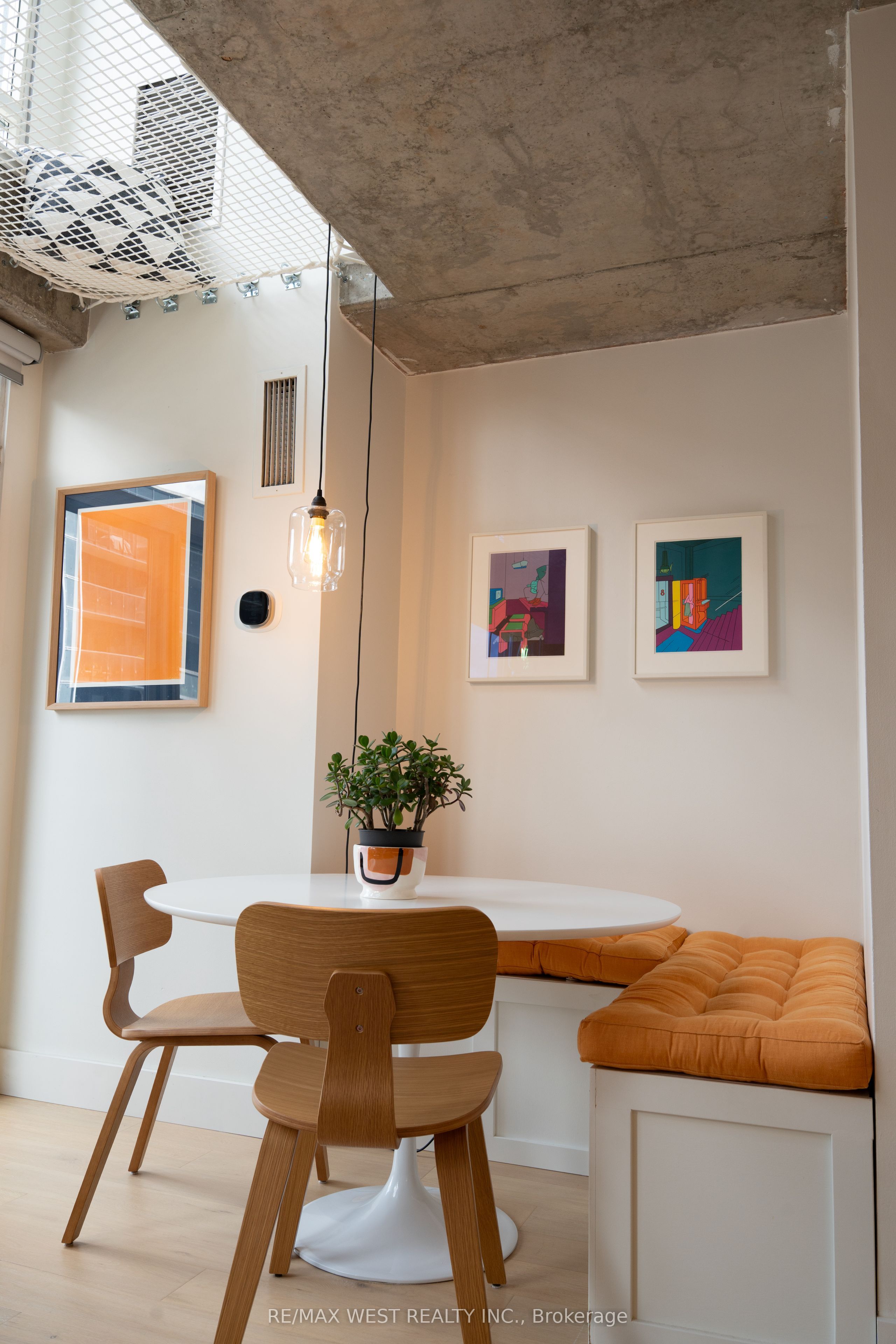 1029 King Street W 820, Toronto, ON M6K 3M9 photo 3