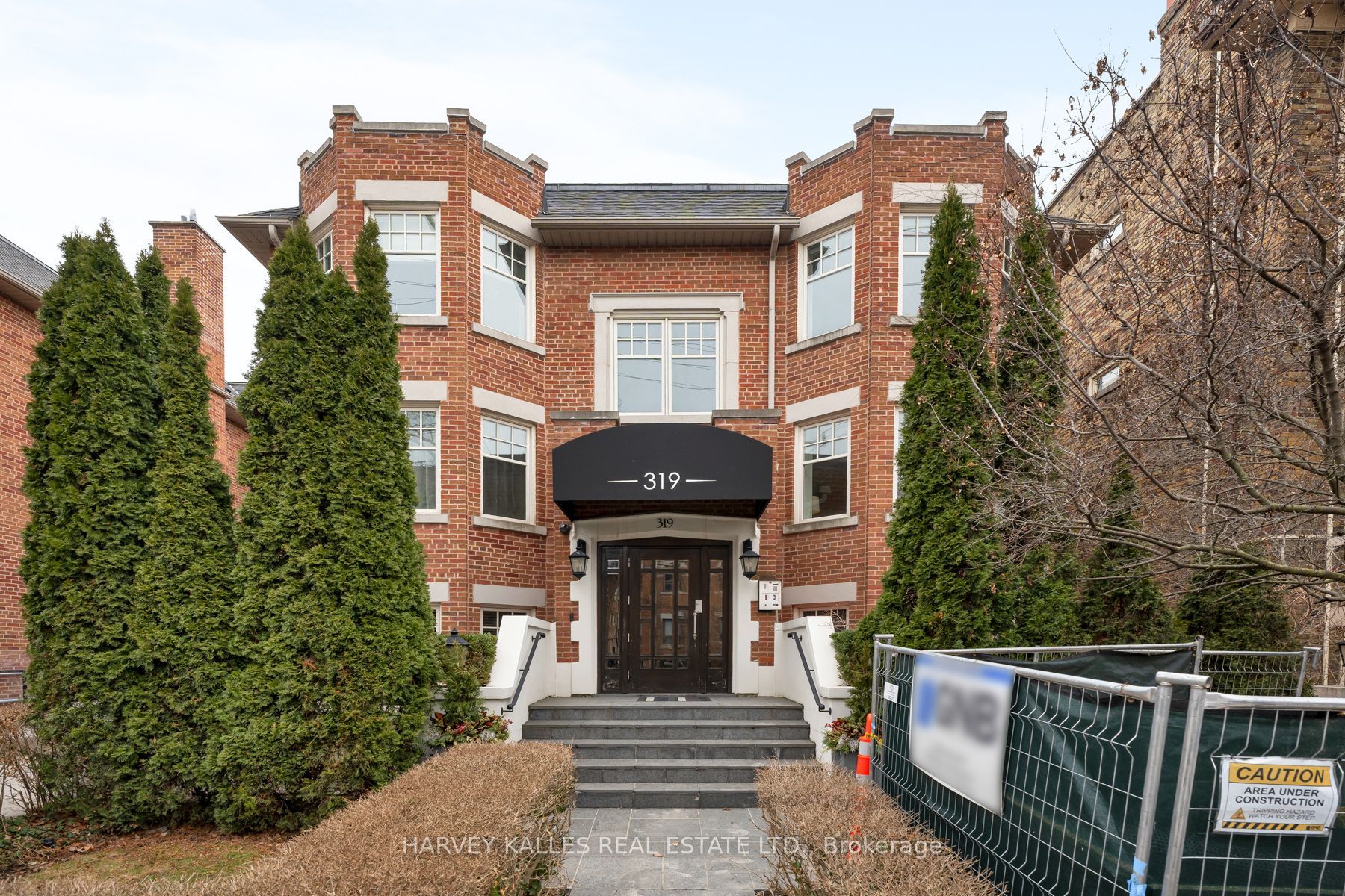 319 Lonsdale Road N 2D, Toronto, ON M4X 1X3 photo 4