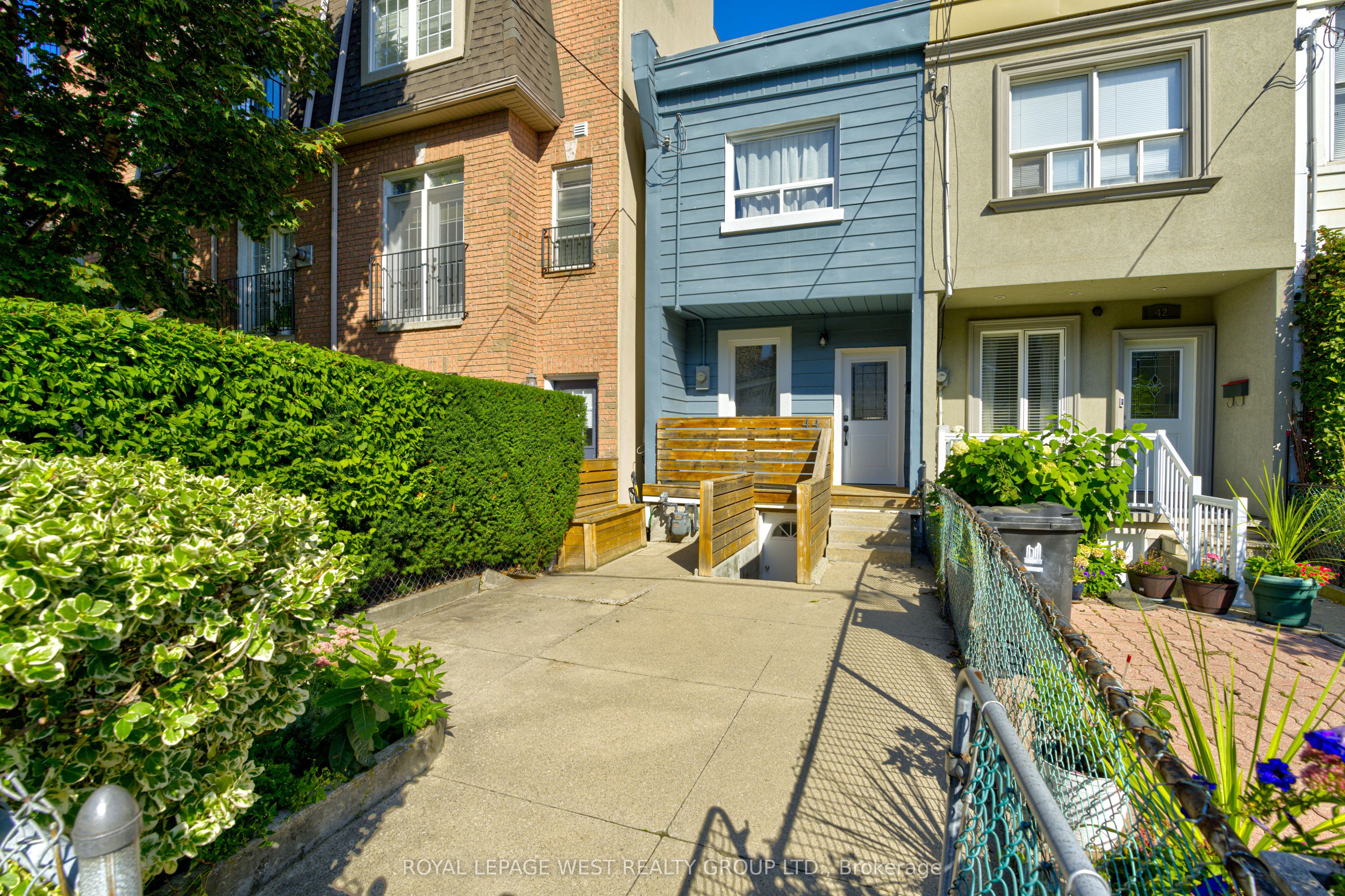 44 Fisher Street, Toronto, ON M6K 1V8