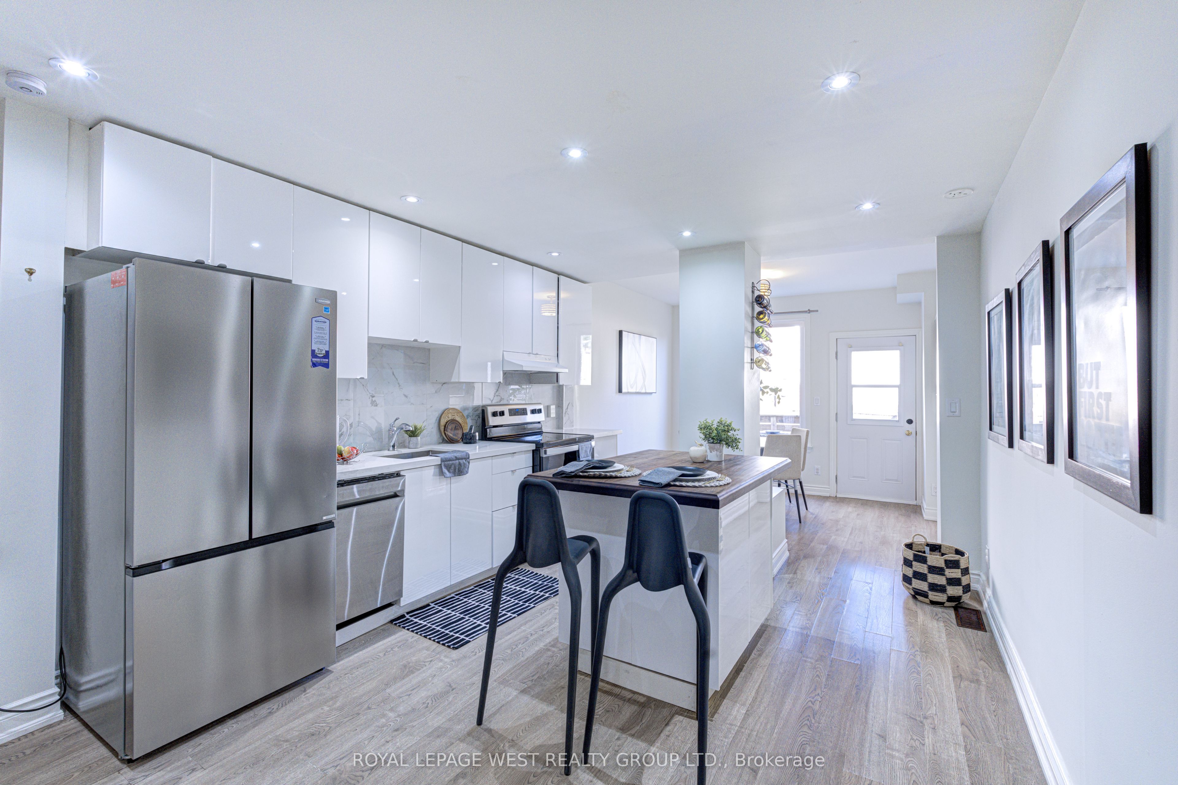 44 Fisher Street, Toronto, ON M6K 1V8 photo 5