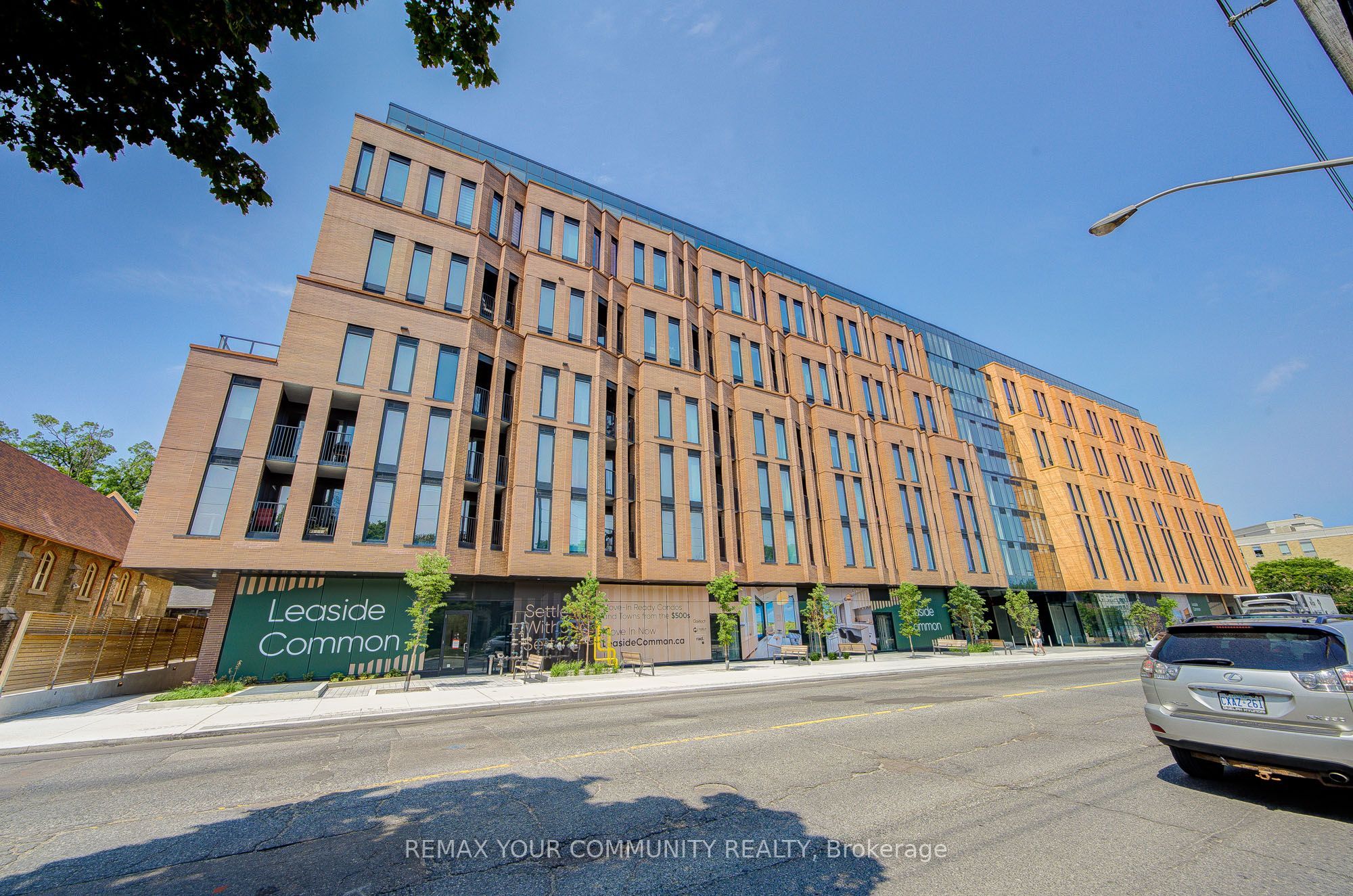 1720 Bayview Avenue 5, Toronto, ON M4G 3C4