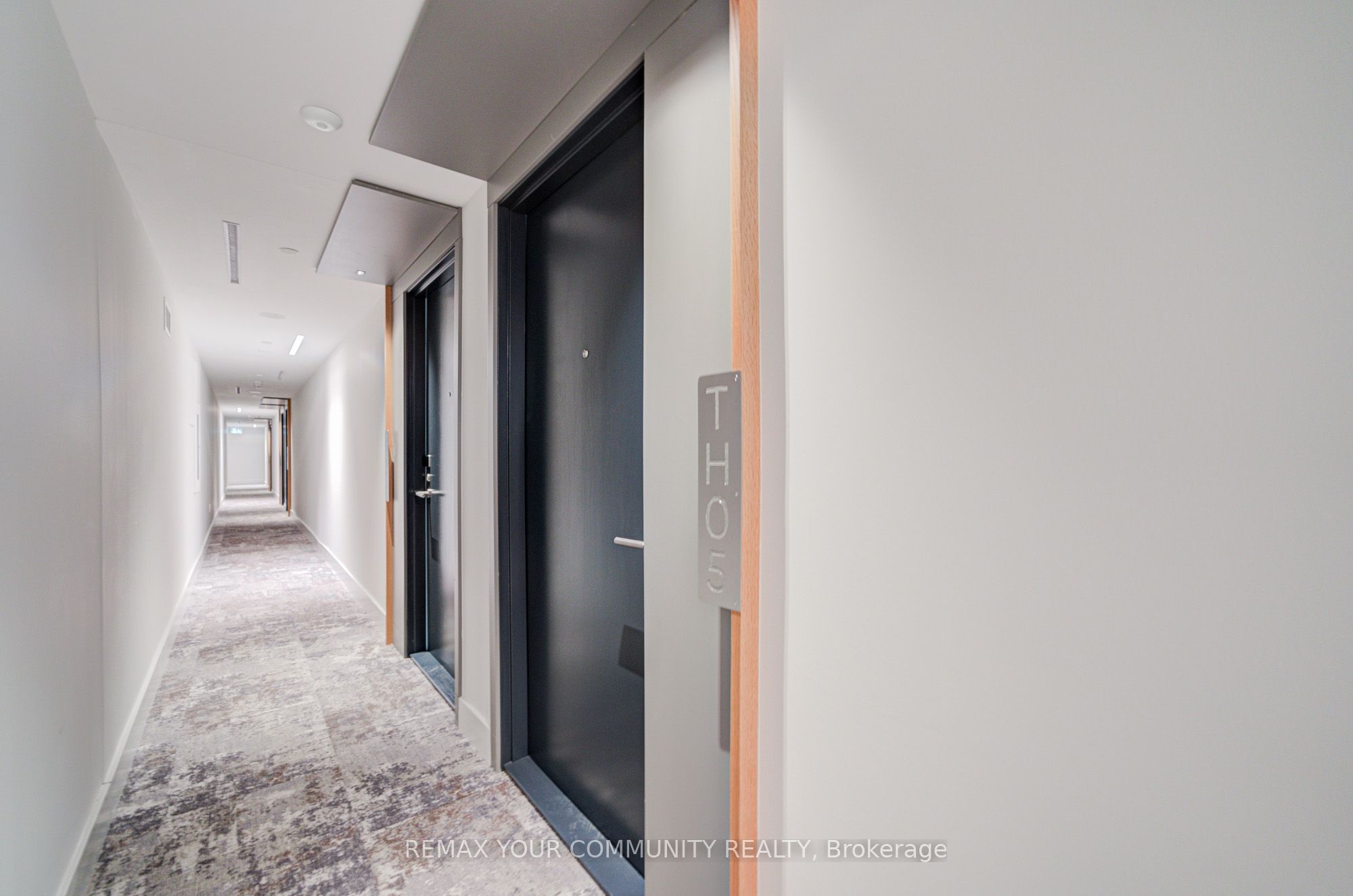 1720 Bayview Avenue 5, Toronto, ON M4G 3C4 photo 5