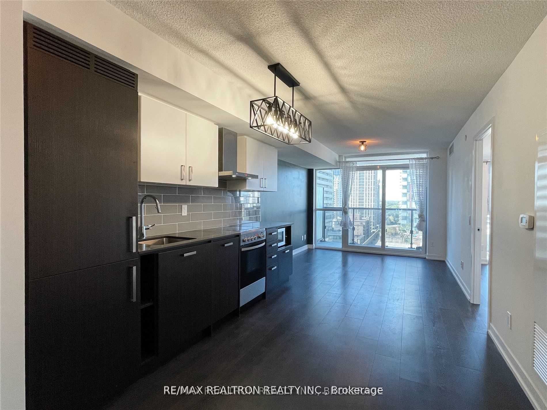 125 Redpath Avenue 1404, Toronto, ON M4S 0B5 photo 3