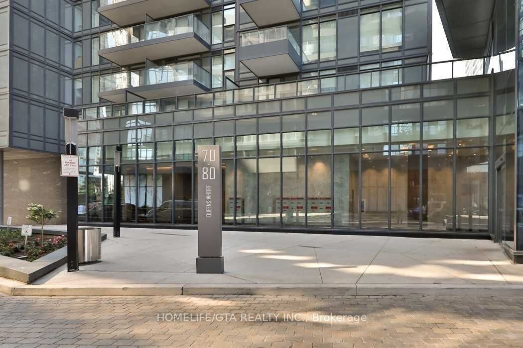70 Queens Wharf Road 3102, Toronto, ON M5V 0J2 photo 2