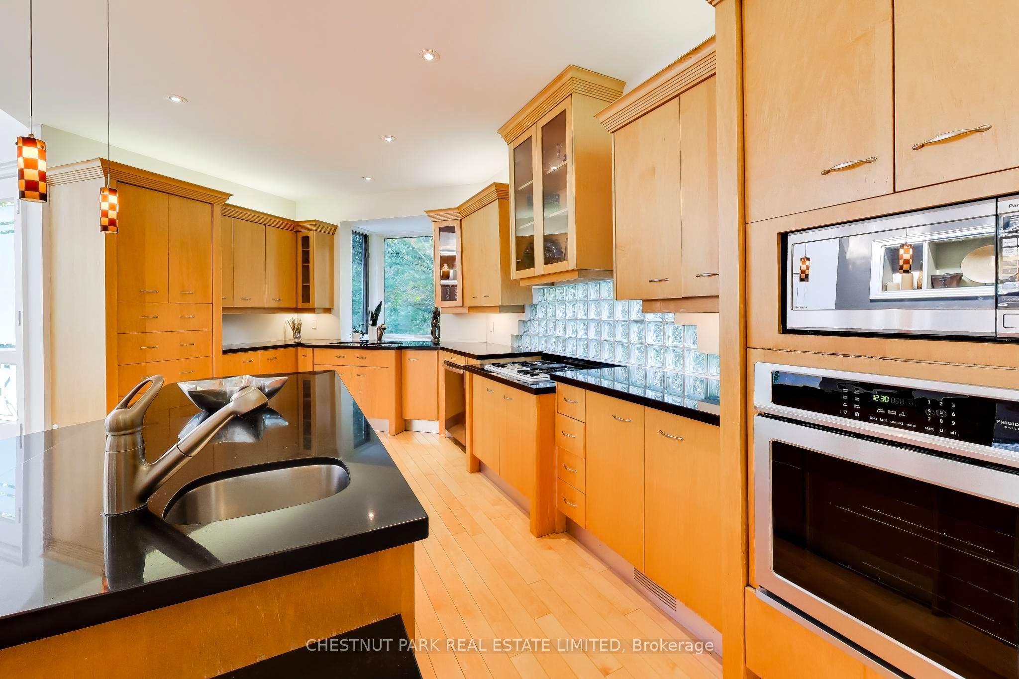 99 Bideford Avenue, Toronto, ON M3H 1K5 photo 4