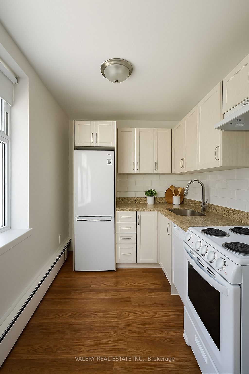 107 Redpath Avenue 306, Toronto, ON M4S 2J9 photo 2