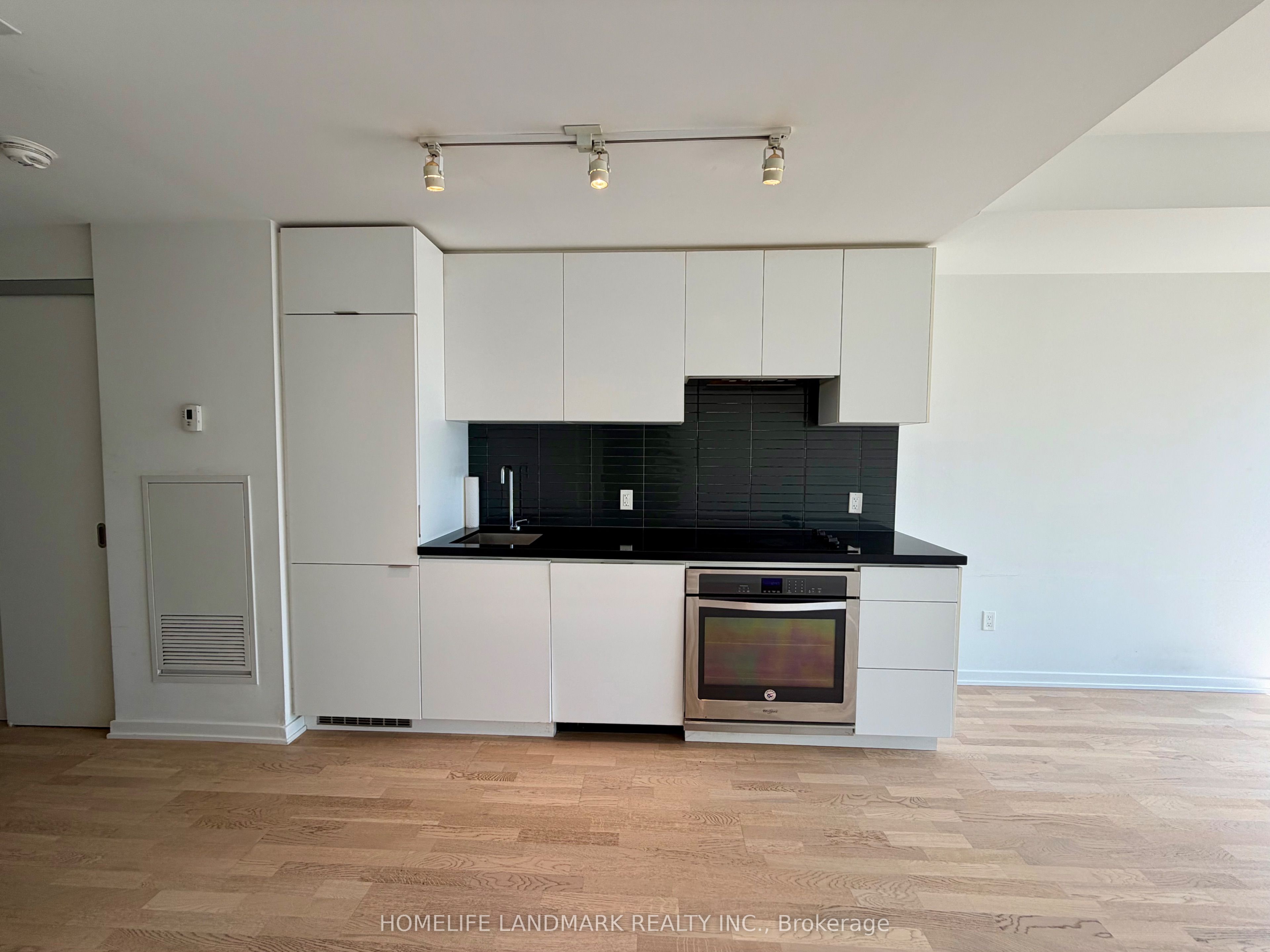 60 Colborne Street 1703, Toronto, ON M5E 0B7 photo 4