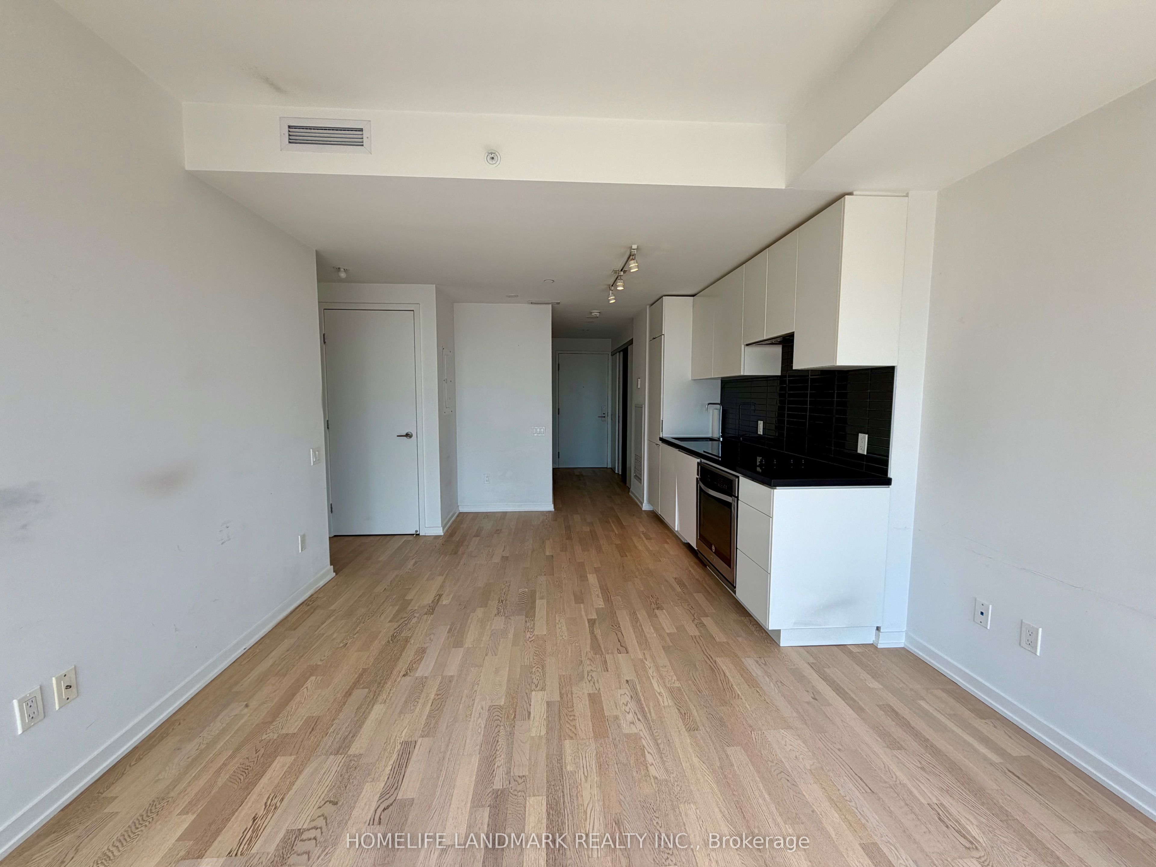 60 Colborne Street 1703, Toronto, ON M5E 0B7 photo 5