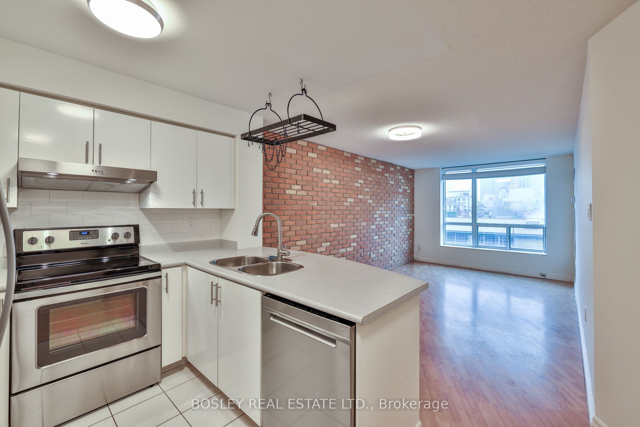 109 Front Street E 914, Toronto, ON M5A 4P7 photo 4