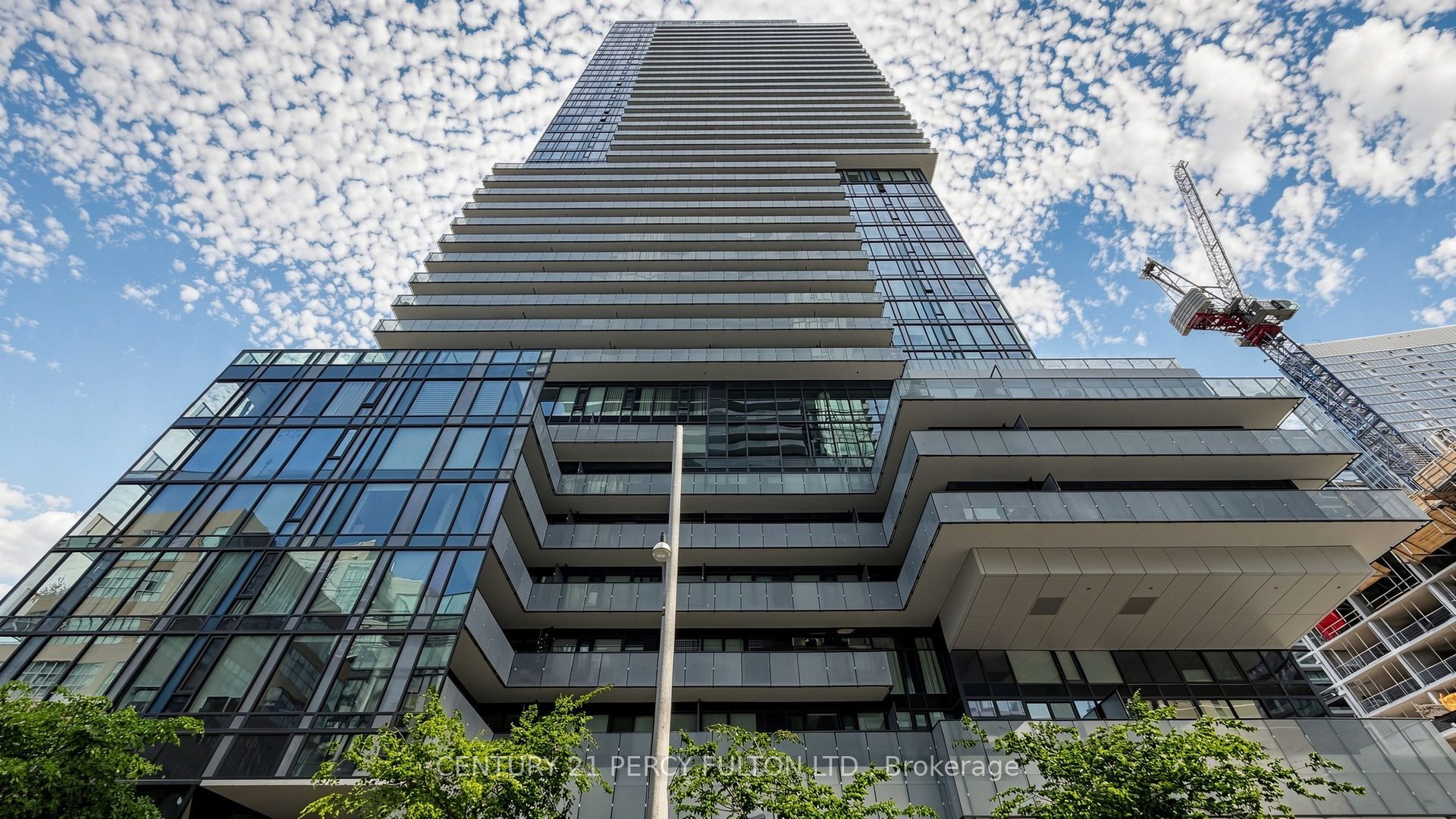 161 Roehampton Avenue 4207, Toronto, ON M4P 1P9 photo 2