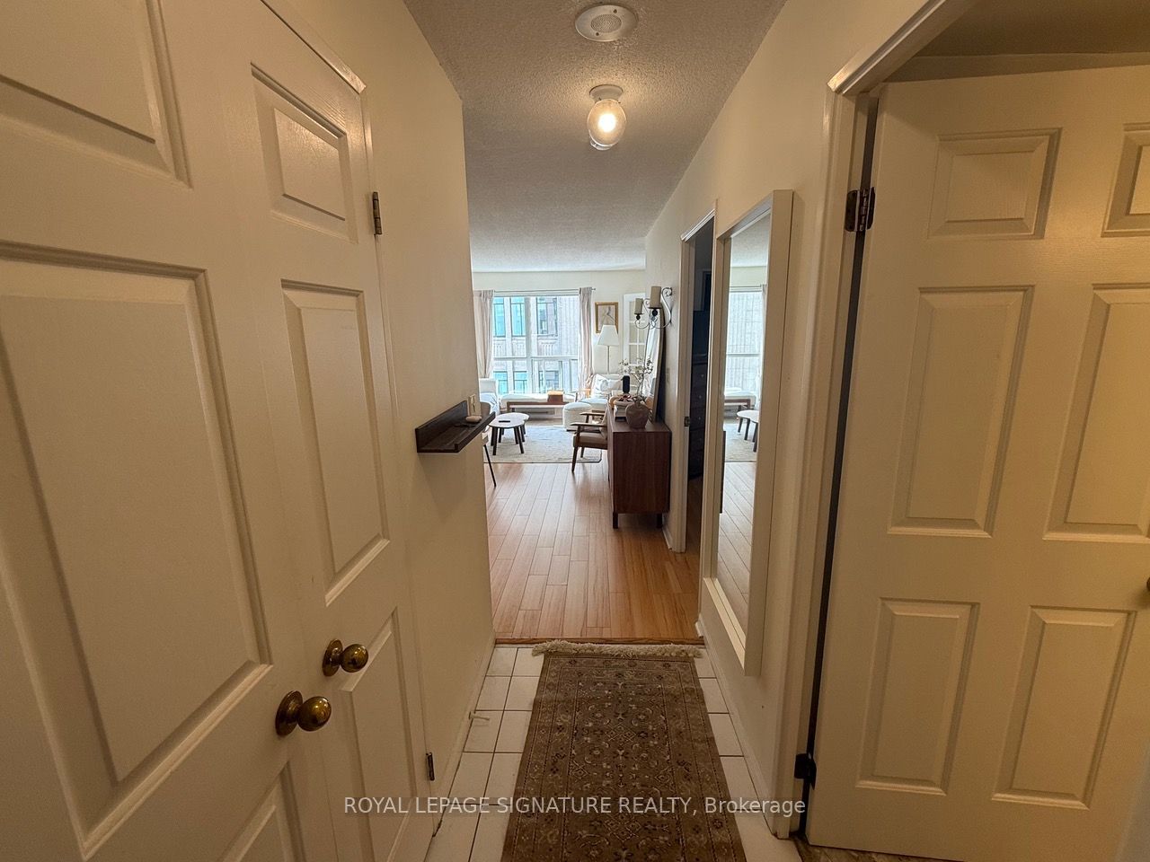 7 Carlton Street 707, Toronto, ON M5B 2M3