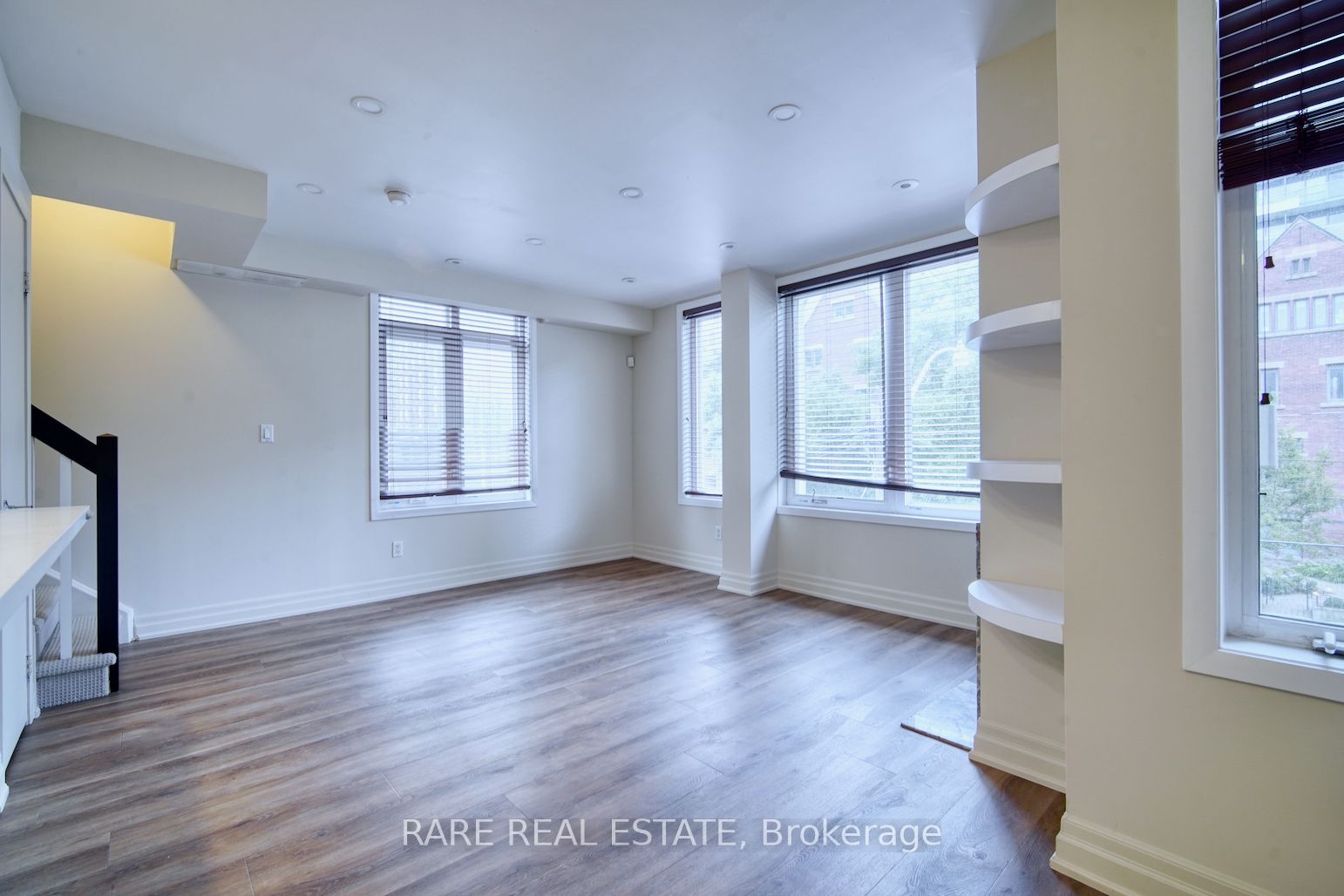 415 Jarvis Street 314, Toronto, ON M4Y 3C1 photo 5
