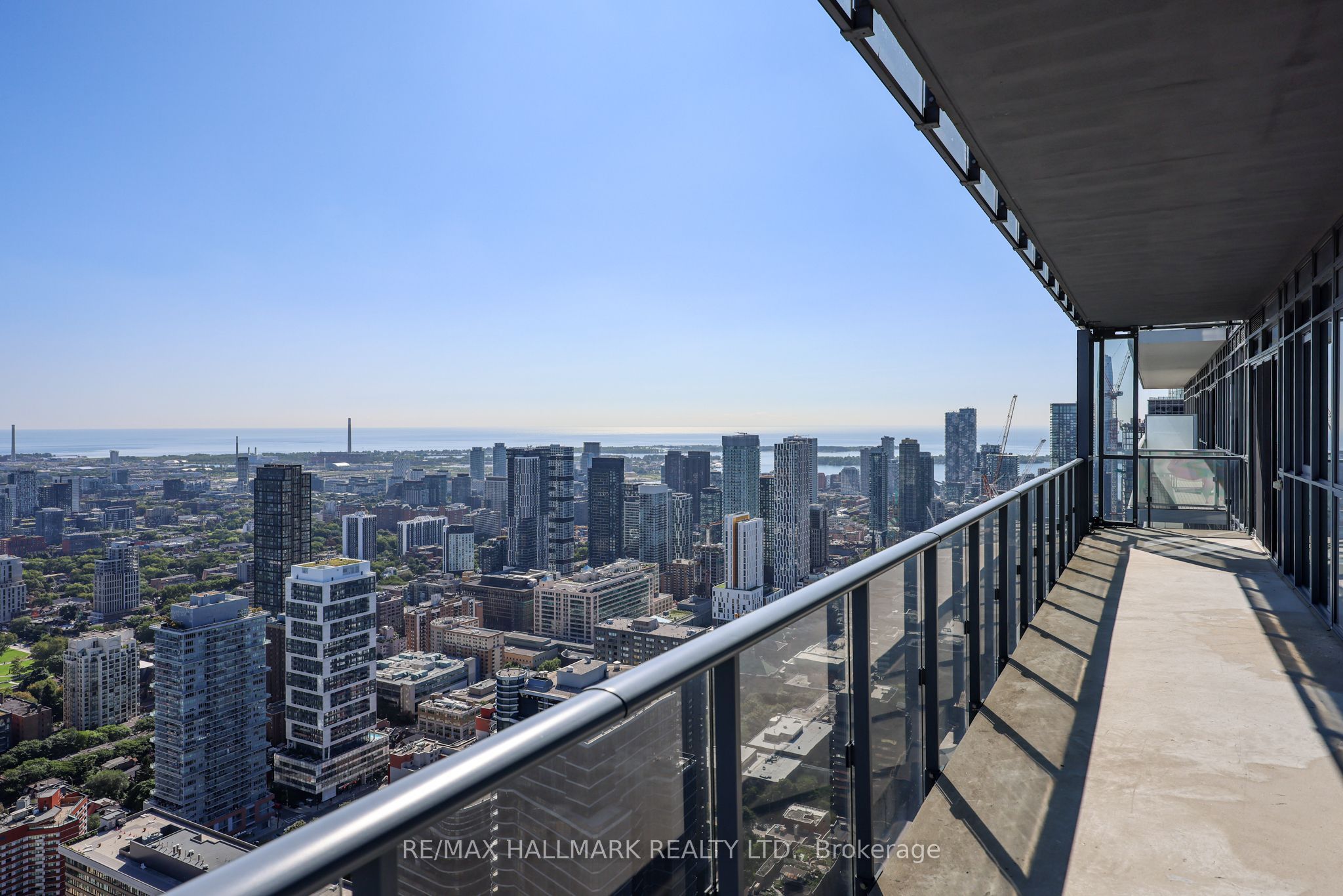 7 Grenville Street 6005, Toronto, ON M4Y 0E9 photo 3