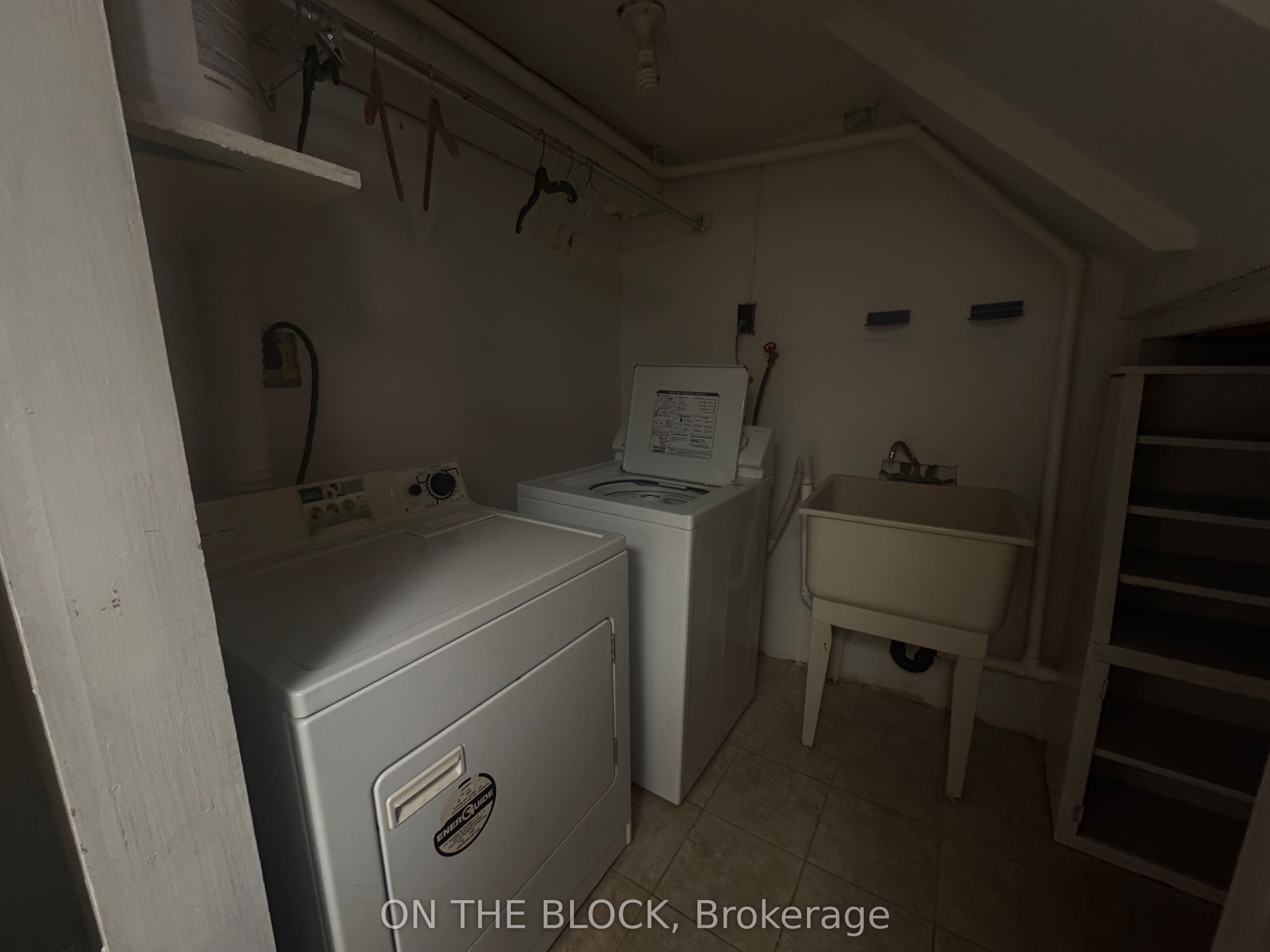33 Harrington Crescent, Toronto, ON M2M 2Y6 photo 5