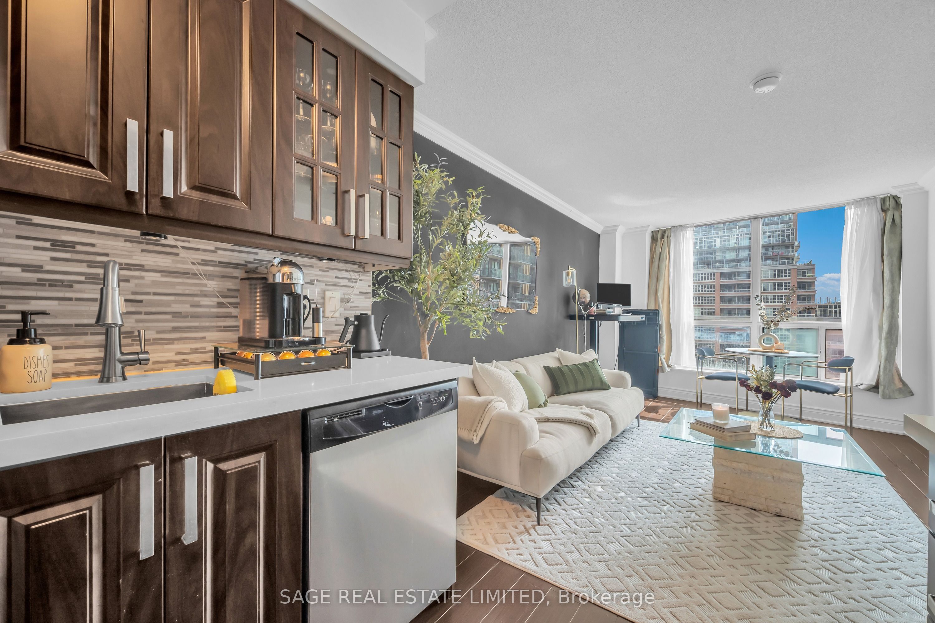 50 Lynn Williams Street 414, Toronto, ON M6K 3R9 photo 2
