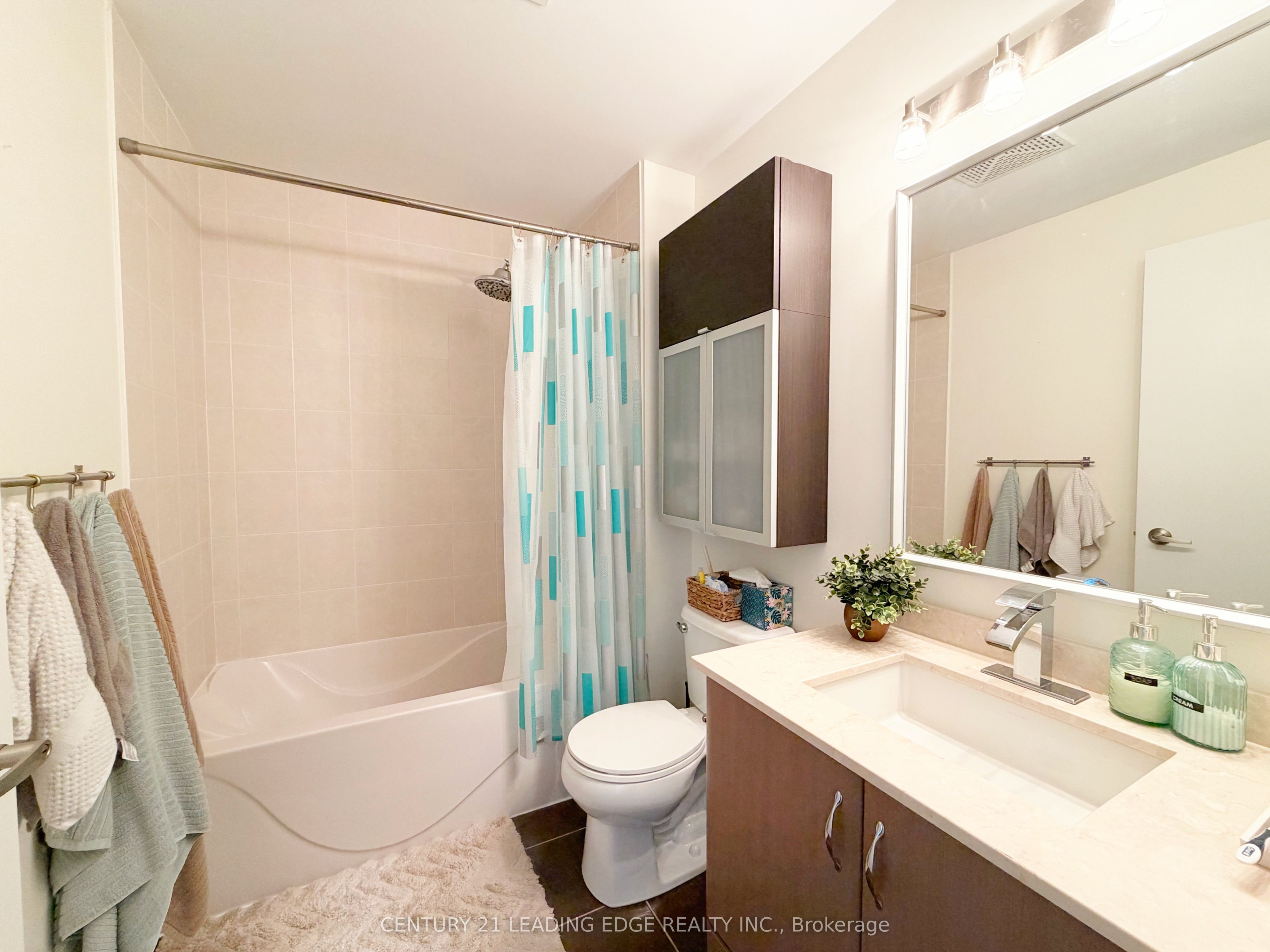 525 Wilson Avenue 915, Toronto, ON M3H 0A7 photo 4