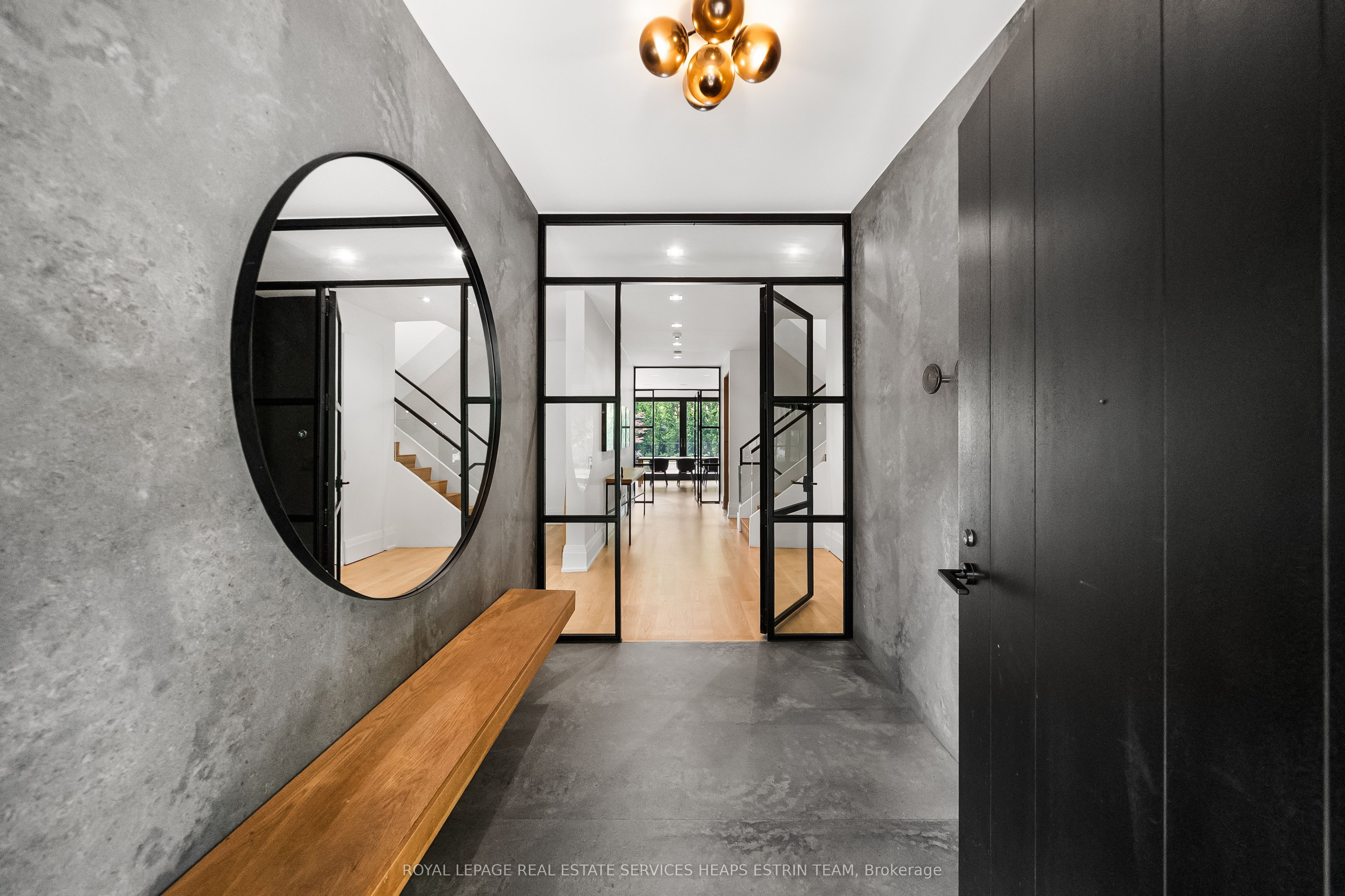20 Whitney Avenue, Toronto, ON M4W 2A8 photo 3