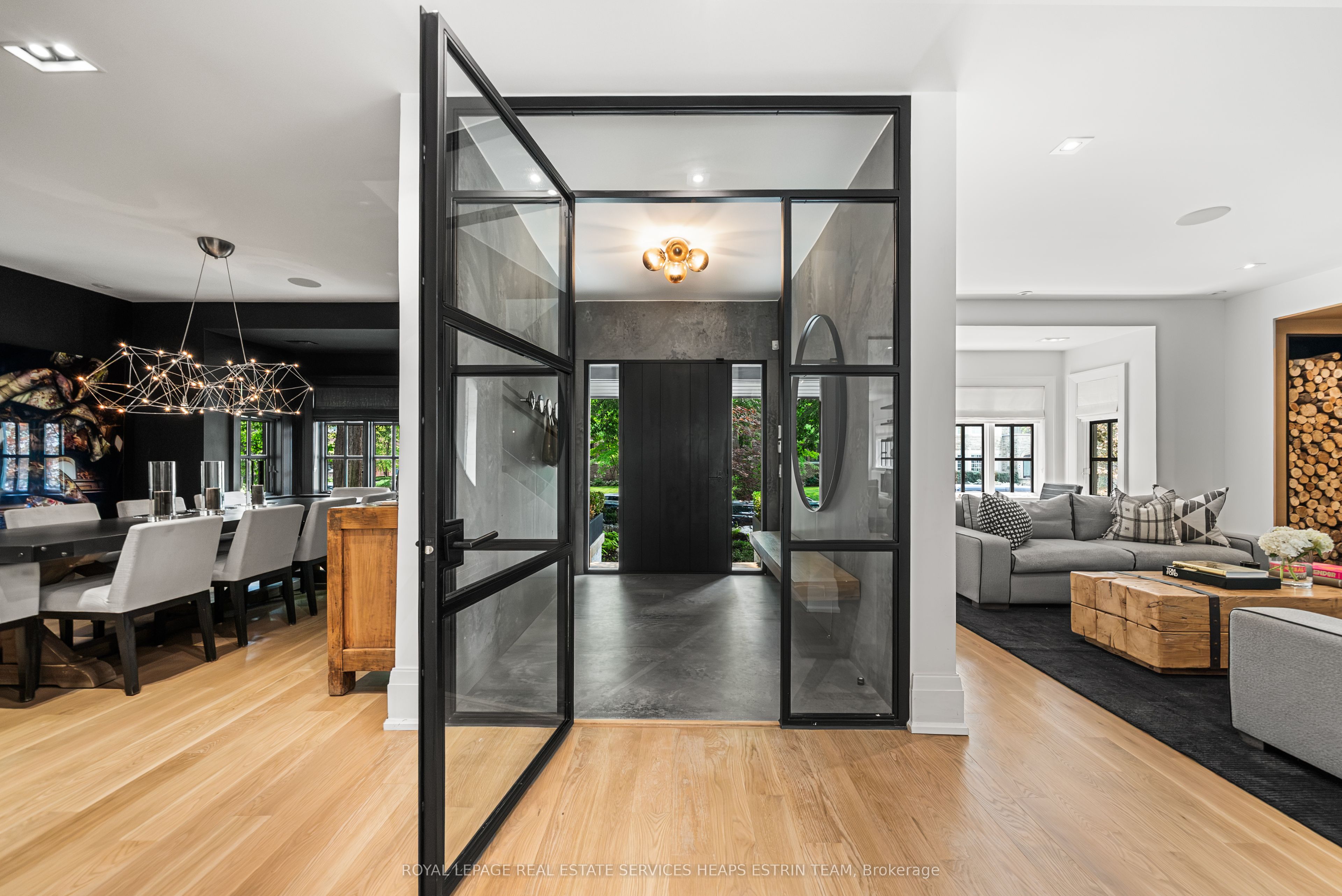20 Whitney Avenue, Toronto, ON M4W 2A8 photo 4