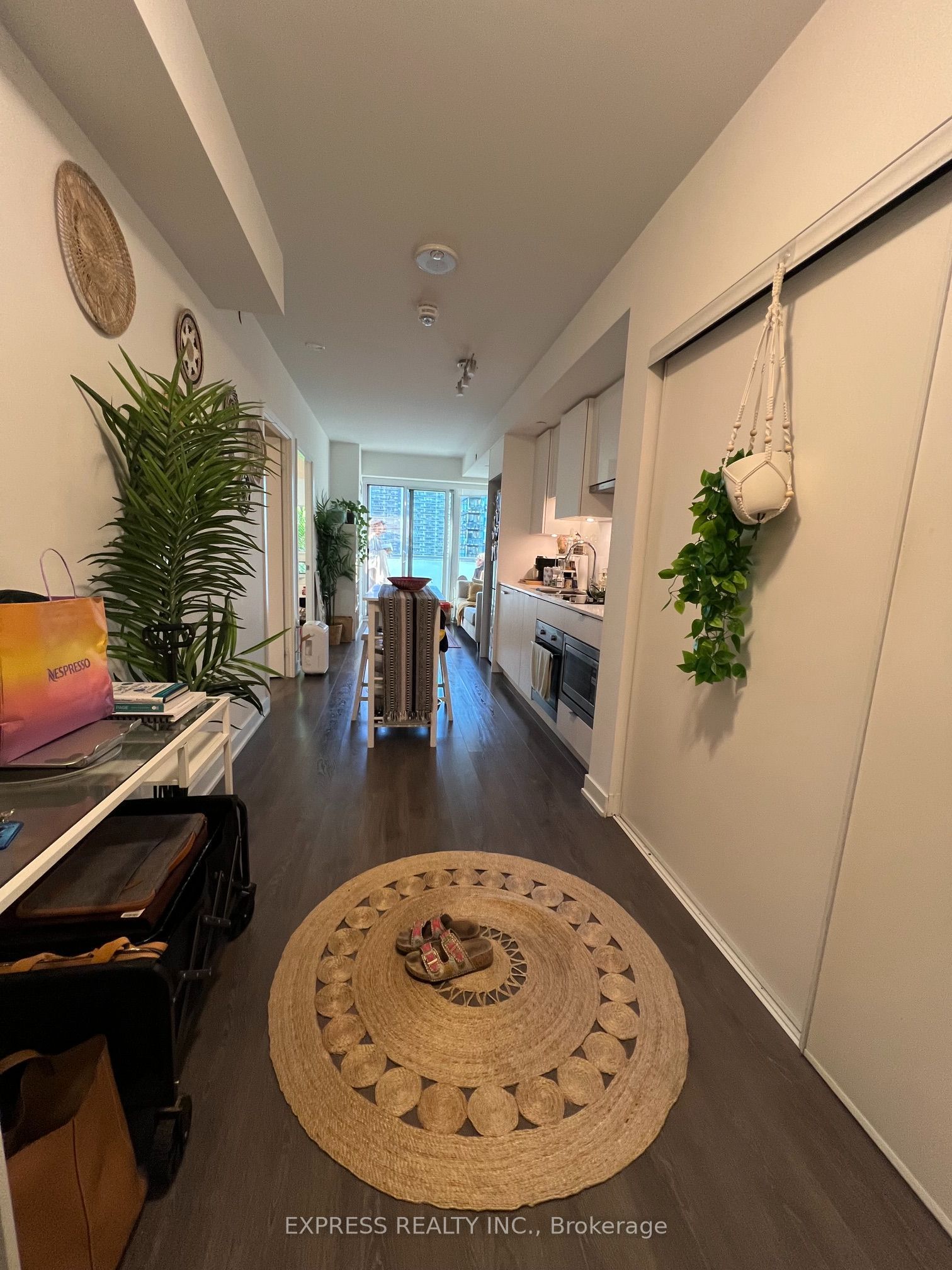 99 Broadway Avenue 1601, Toronto, ON M4P 0E4 photo 3