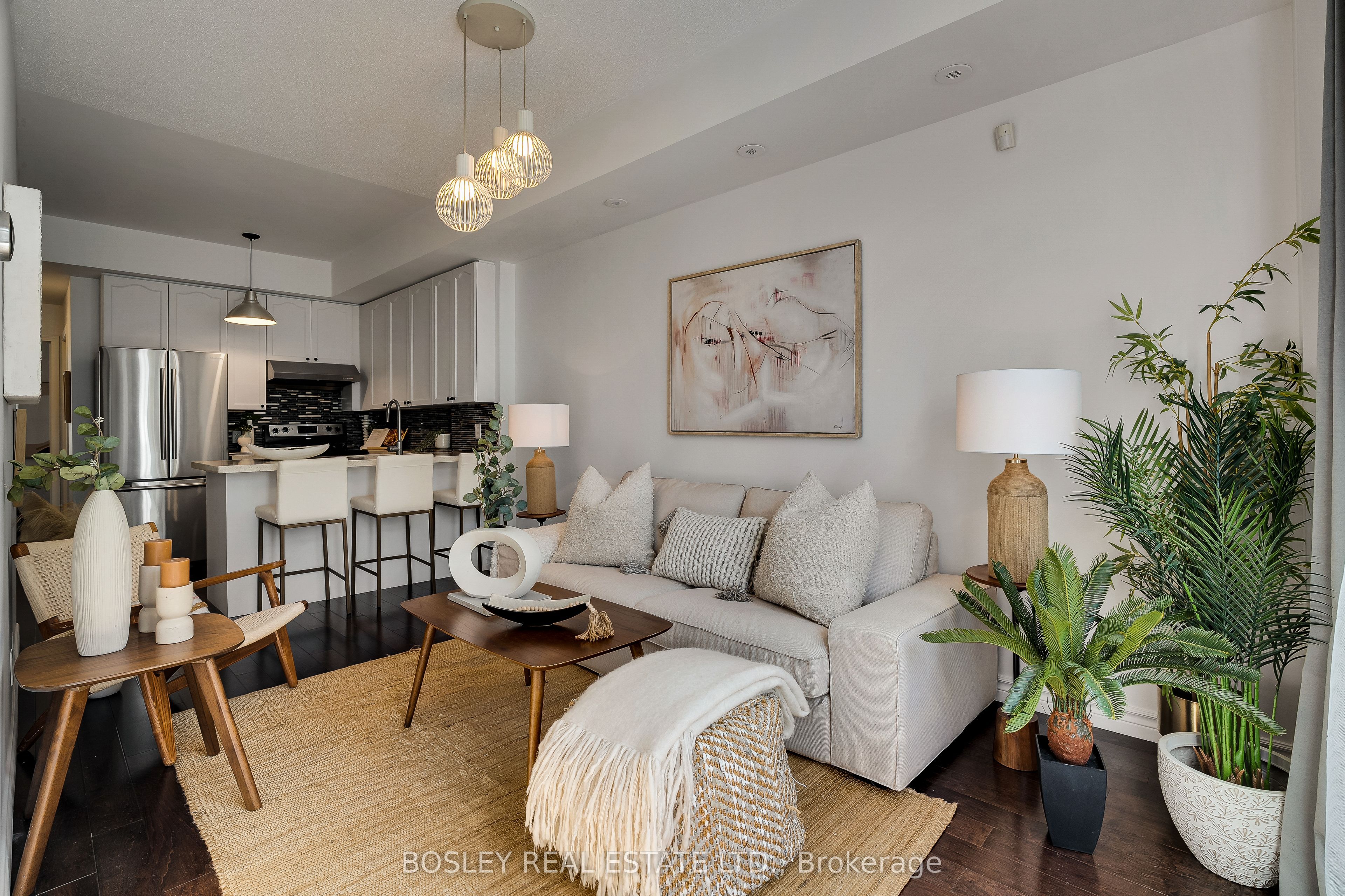 80 Carr Street TH22, Toronto, ON M5T 1B7 photo 3