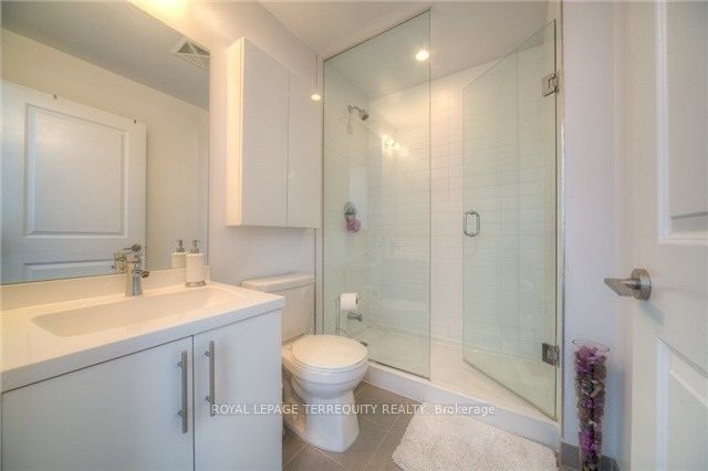 530 St Clair Avenue W 1106, Toronto, ON M6C 0A2 photo 3