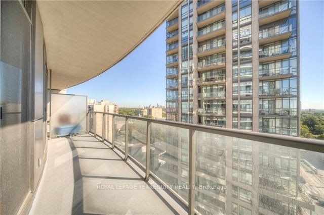 530 St Clair Avenue W 1106, Toronto, ON M6C 0A2 photo 5
