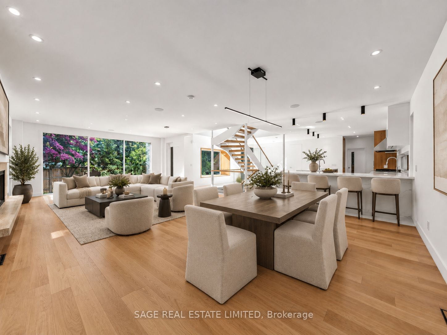 2 Addison Crescent, Toronto, ON M3B 1K8 photo 4