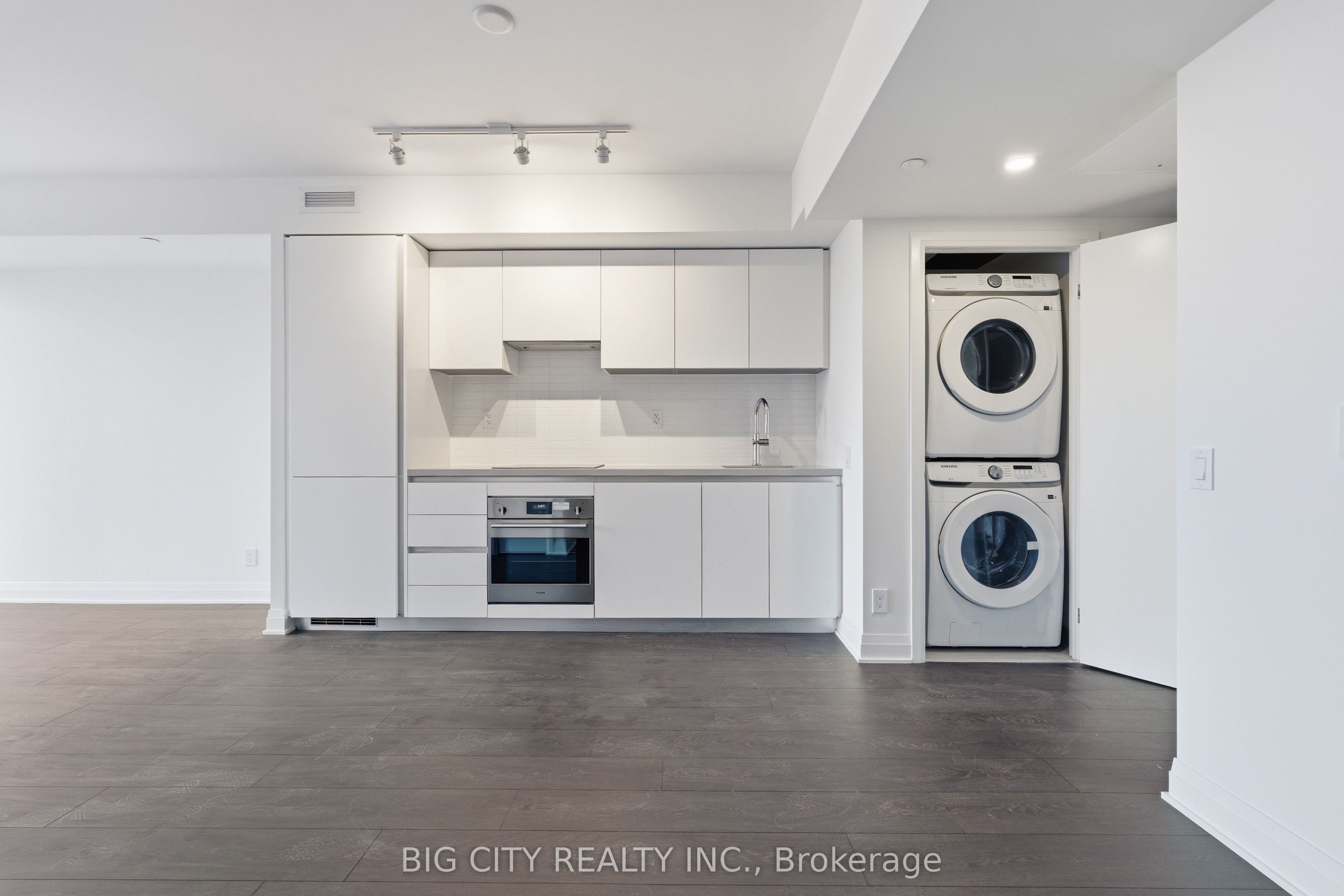 25 Frederick Todd Way 1908, Toronto, ON M4G 0C9 photo 5