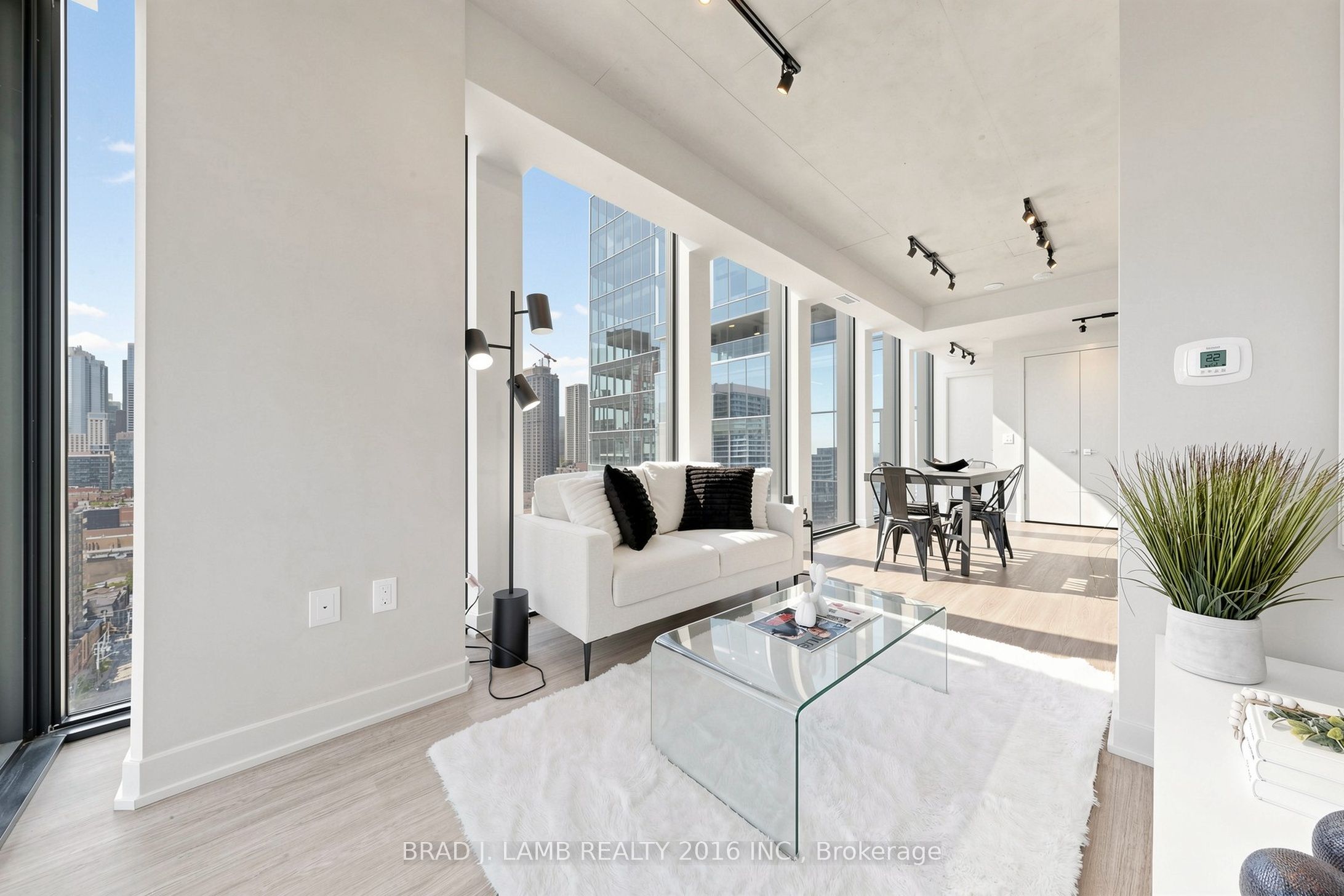 284 King Street E 2004, Toronto, ON M5A 1K4 photo 4