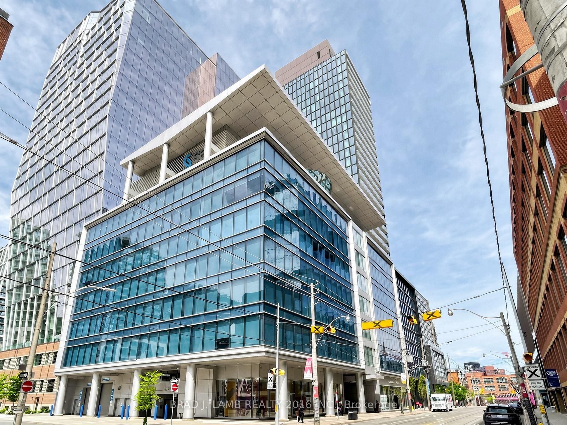284 King Street E 404, Toronto, ON M5A 1K4 photo 2