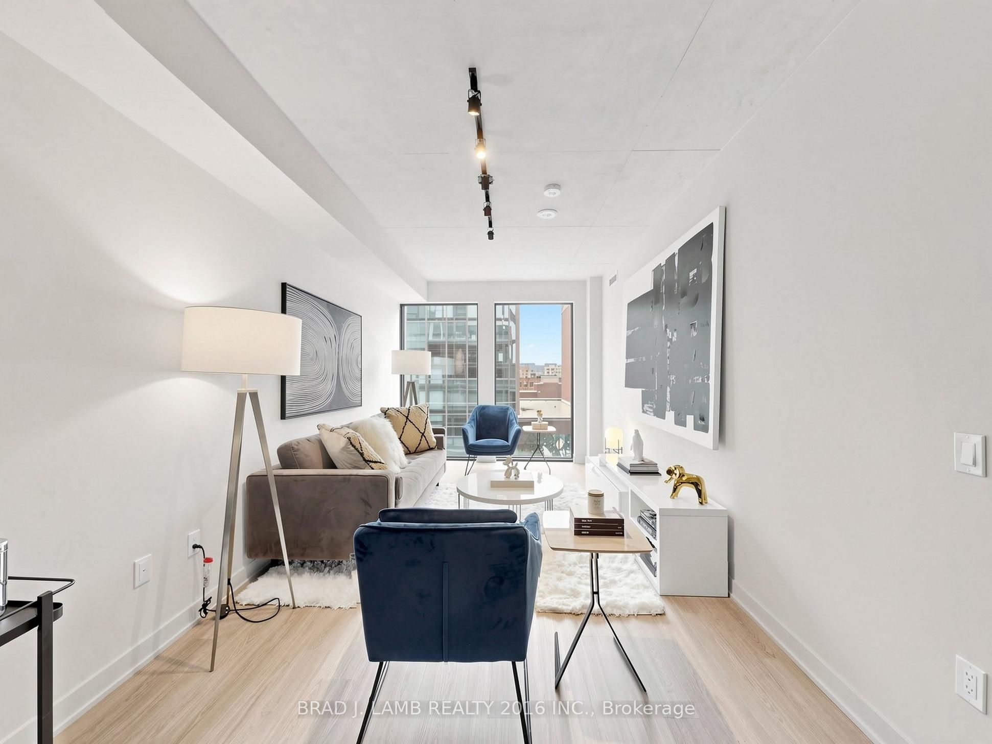 284 King Street E 404, Toronto, ON M5A 1K4 photo 4