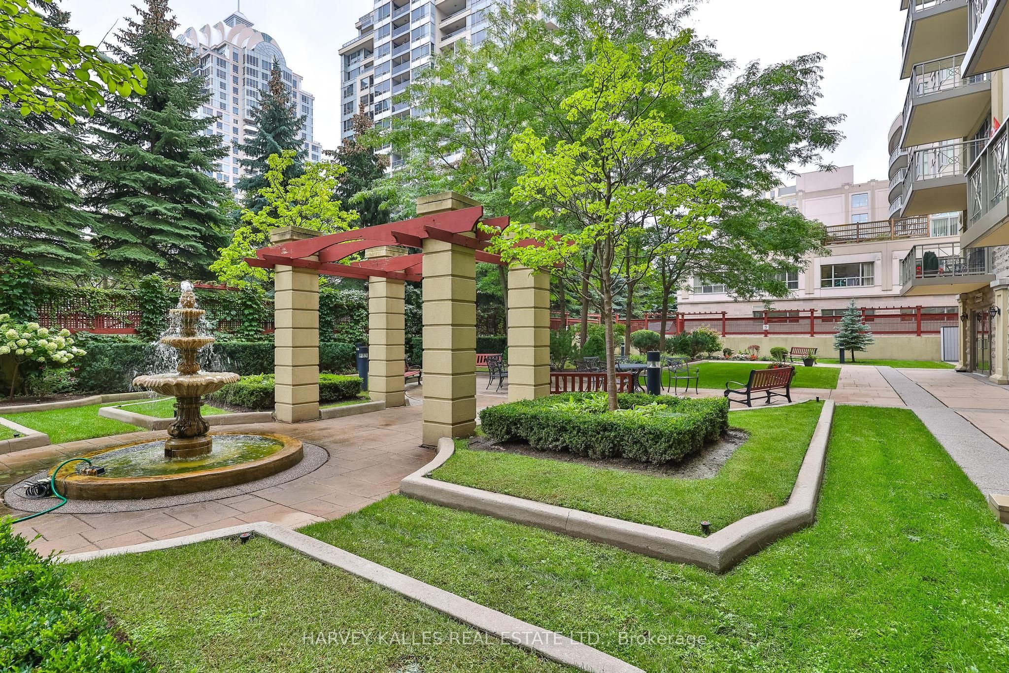12 Rean Drive 212, Toronto, ON M2K 3C6 photo 5