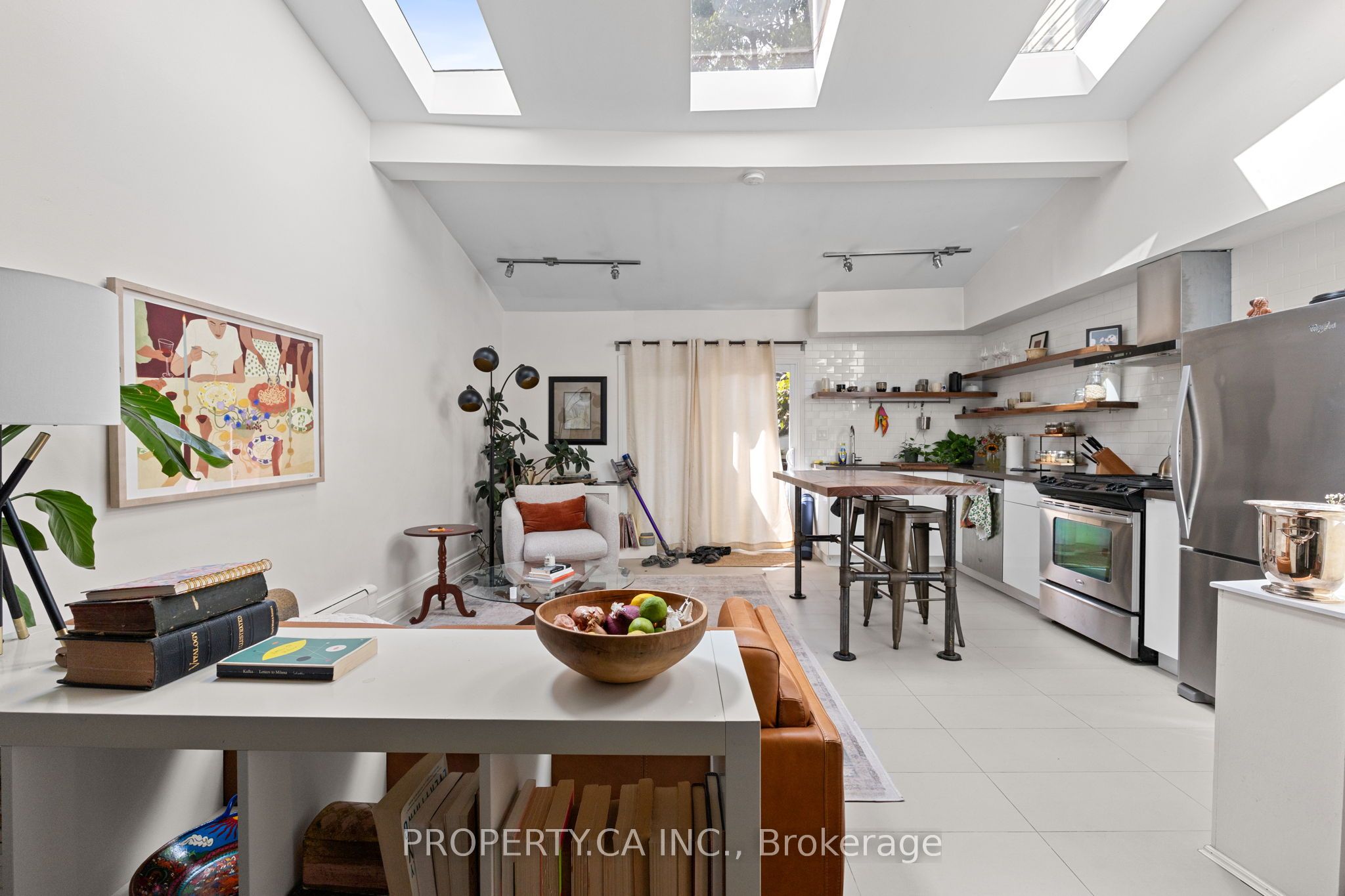 195 Niagara Street, Toronto, ON M5V 1C9 photo 3