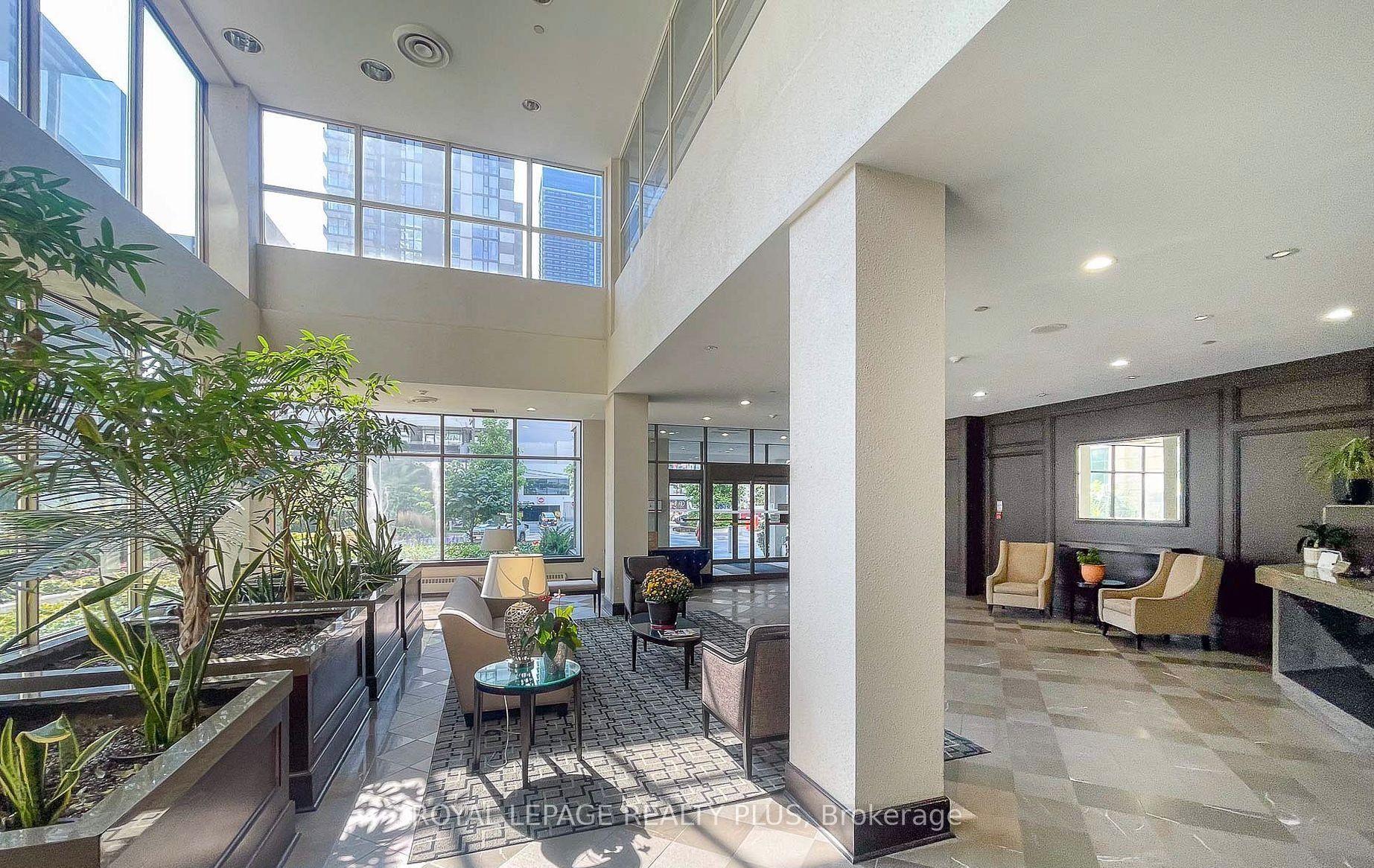 30 Greenfield Avenue 1714, Toronto, ON M2N 6N3 photo 3