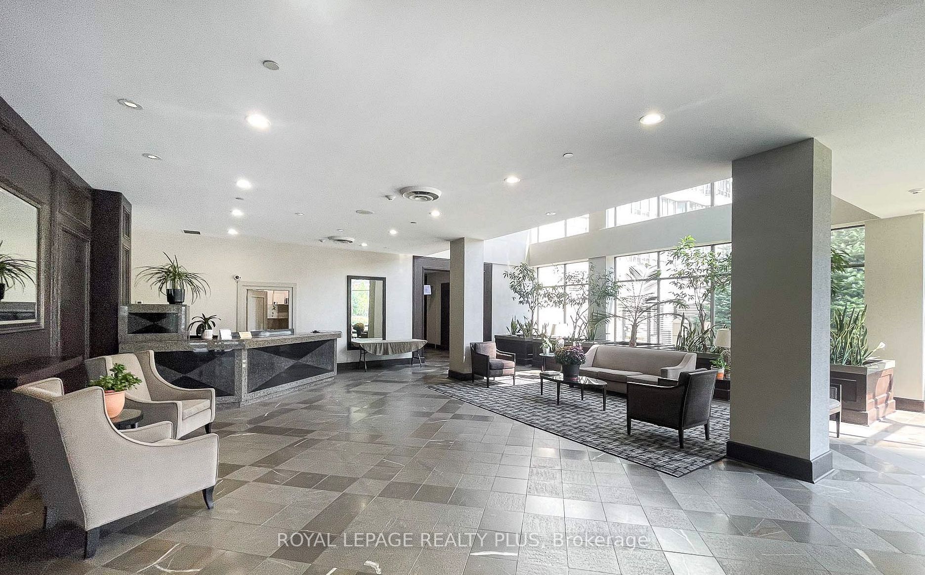 30 Greenfield Avenue 1714, Toronto, ON M2N 6N3 photo 4