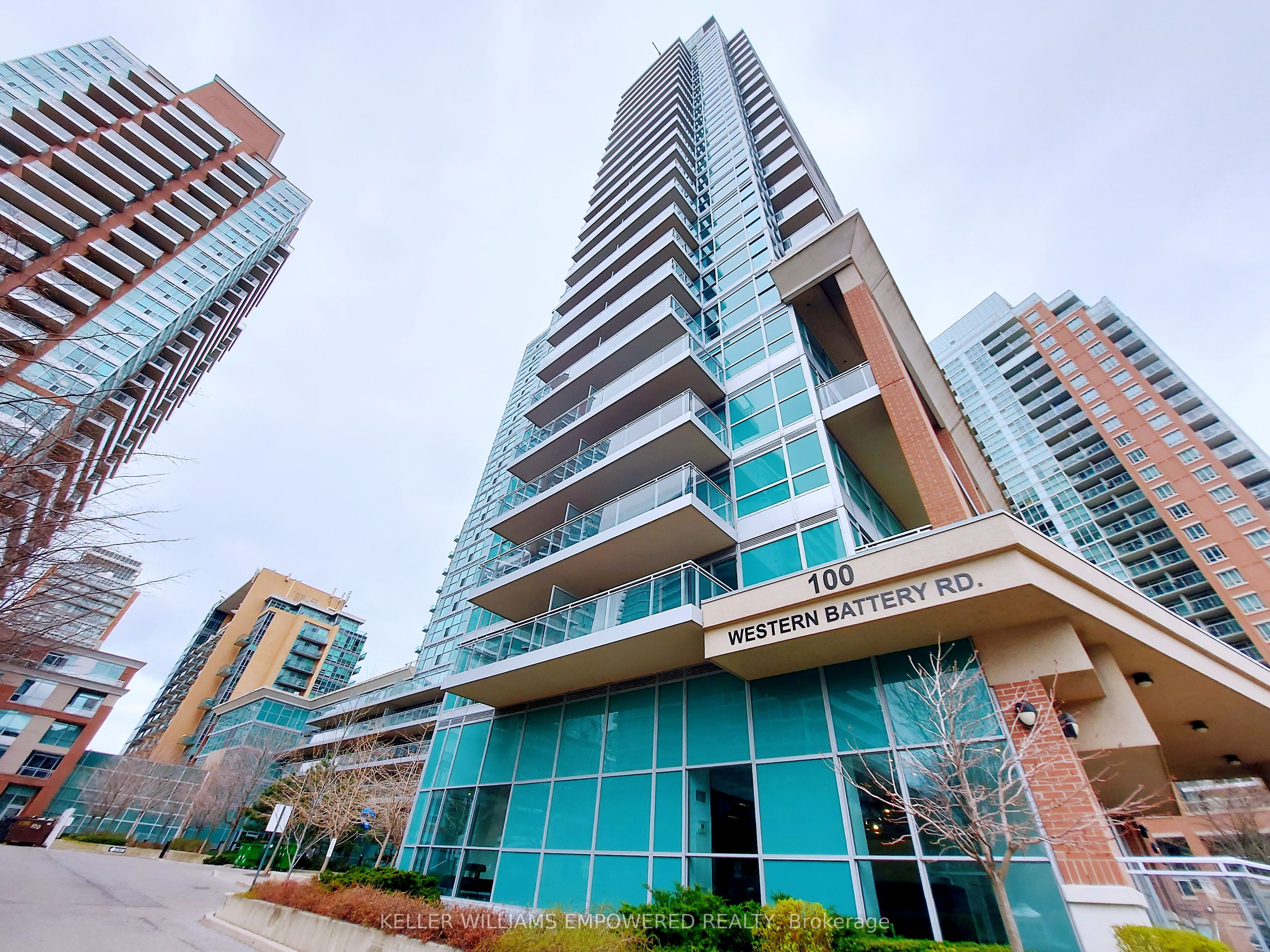 100 Western Battery Road 203, Toronto, ON M6K 3S2