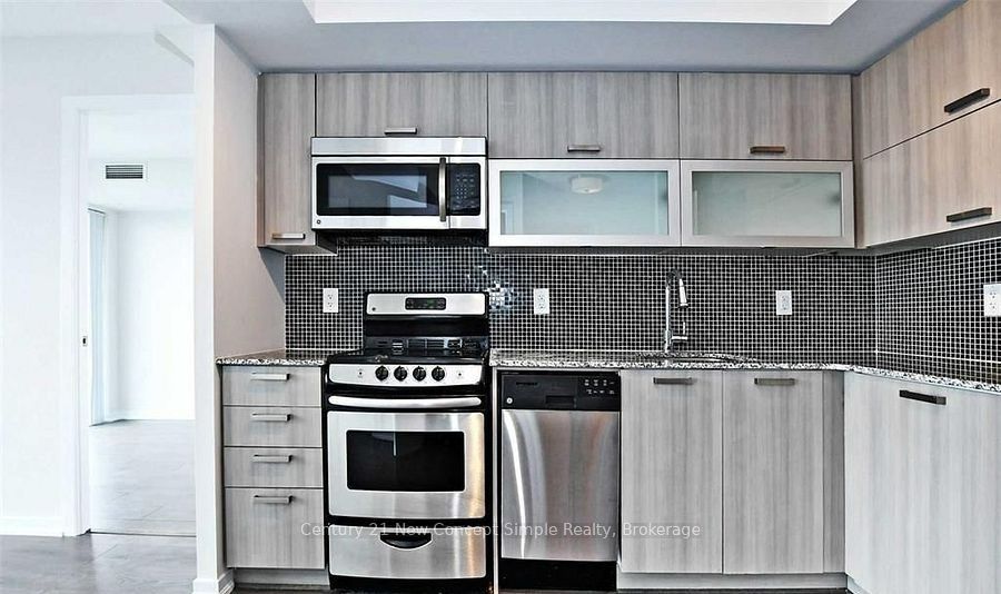 36 Lisgar Street 2016E, Toronto, ON M6J 0C7 photo 3