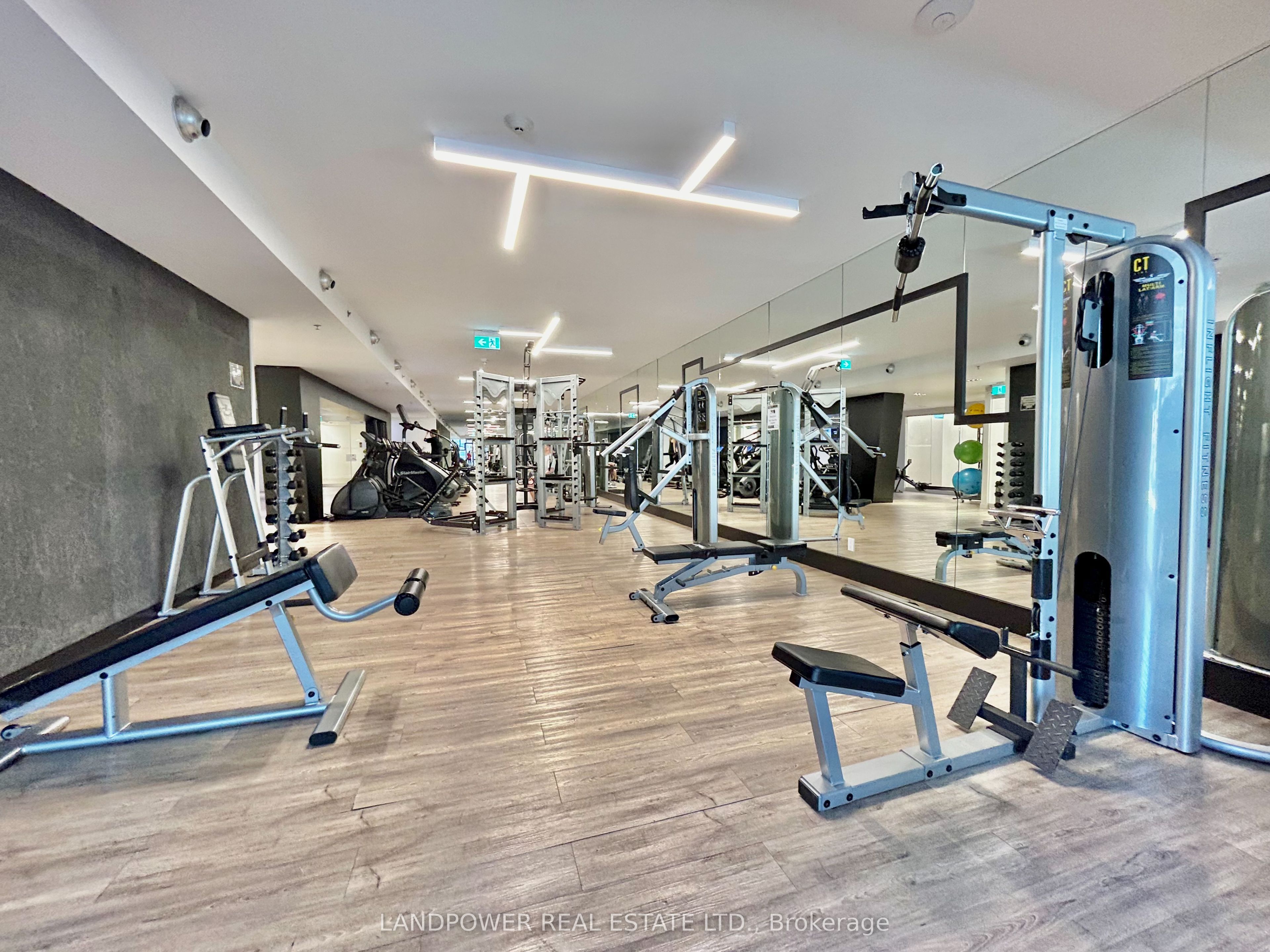 181 N Dundas Street E 5002, Toronto, ON M5A 0N5 photo 2