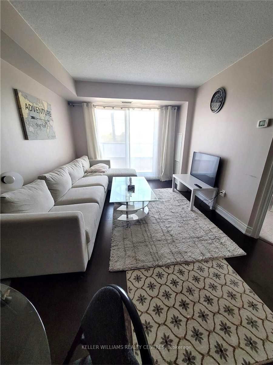 760 W Sheppard Avenue W 410, Toronto, ON M3H 0B3 photo 5