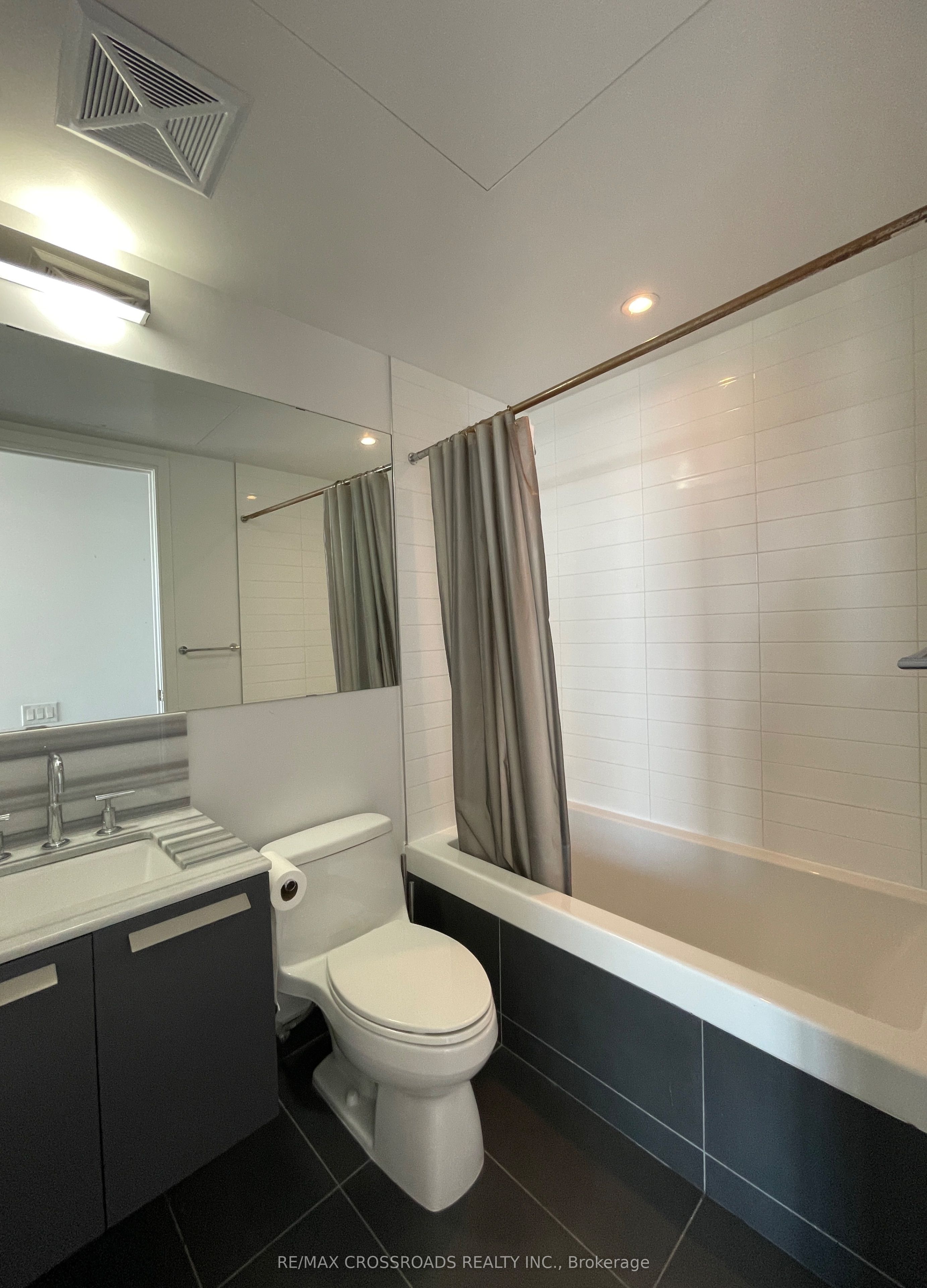 42 Charles Street E 4305, Toronto, ON M4Y 0B7 photo 5