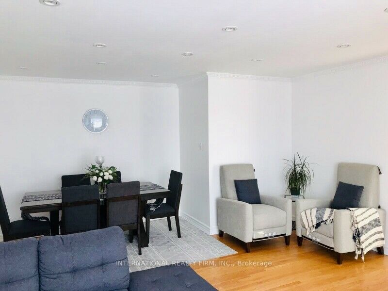 77 Elise Terrace Upper, Toronto, ON M2R 2W9 photo 3