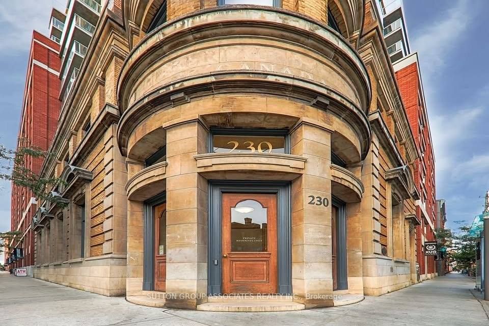 230 King Street E 920, Toronto, ON M5A 1K1 photo 2