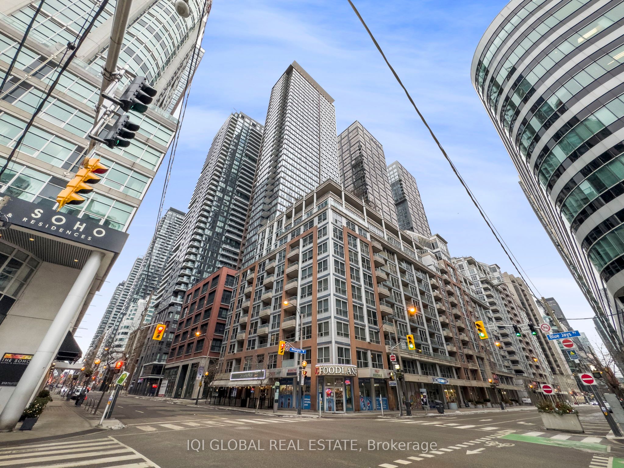 250 Wellington Street W 1133, Toronto, ON M5V 3P6 photo 3