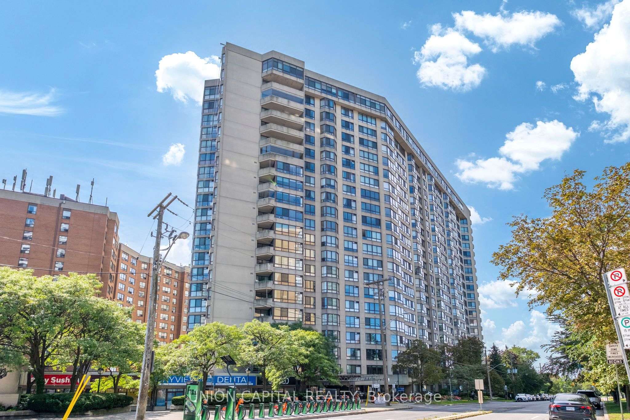 5444 Yonge Street 905, Toronto, ON M2N 6J4