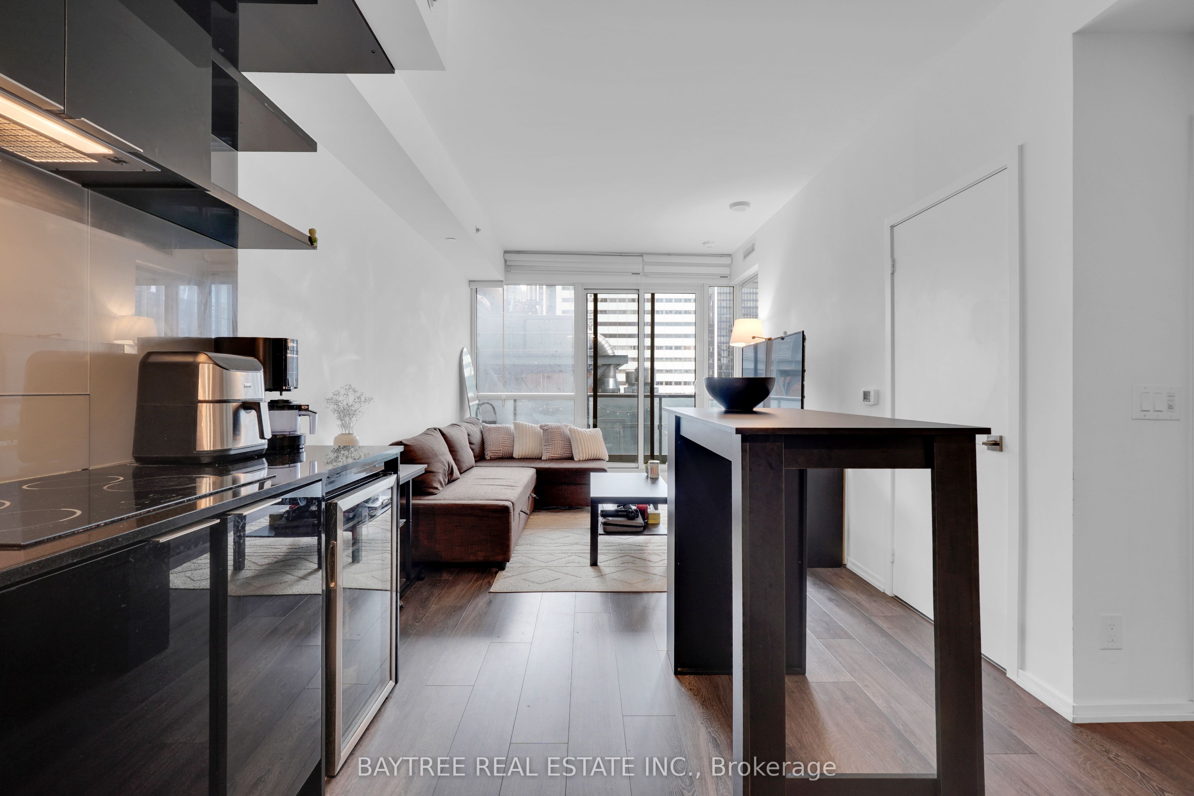 70 Temperance Street 2610, Toronto, ON M5H 0B1 photo 4