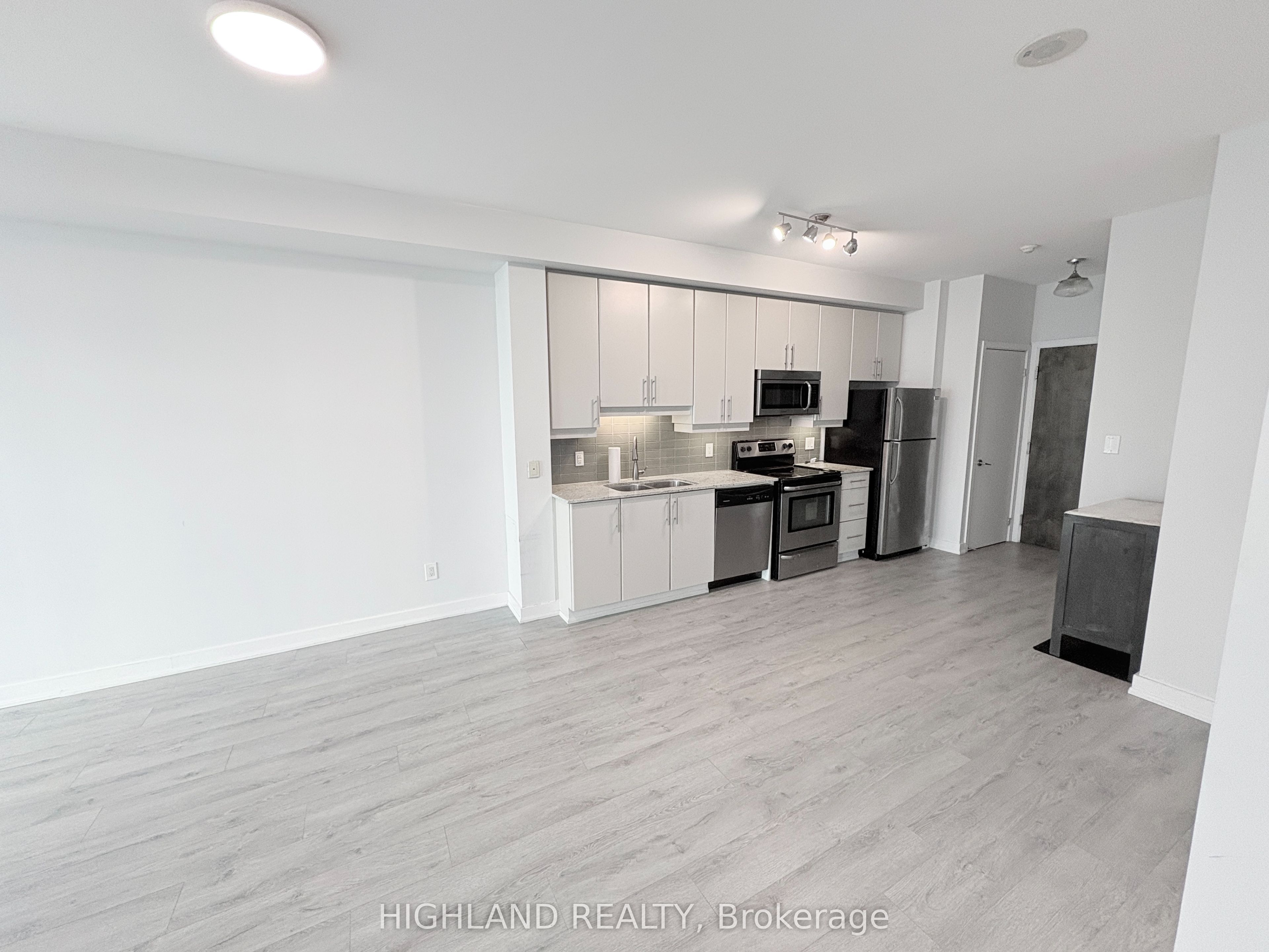33 Bay Street 4601, Toronto, ON M5J 2Z3 photo 2