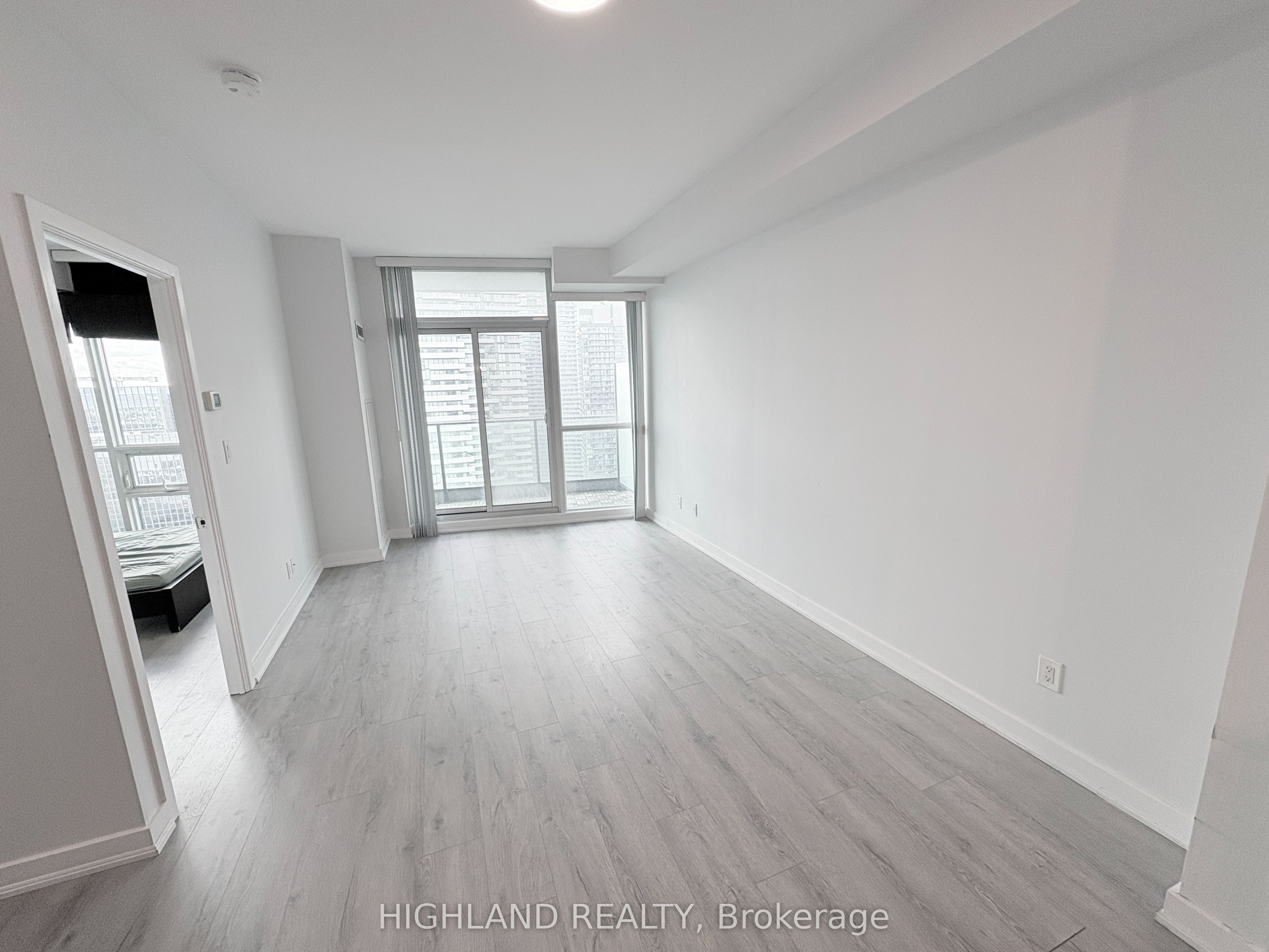 33 Bay Street 4601, Toronto, ON M5J 2Z3 photo 3